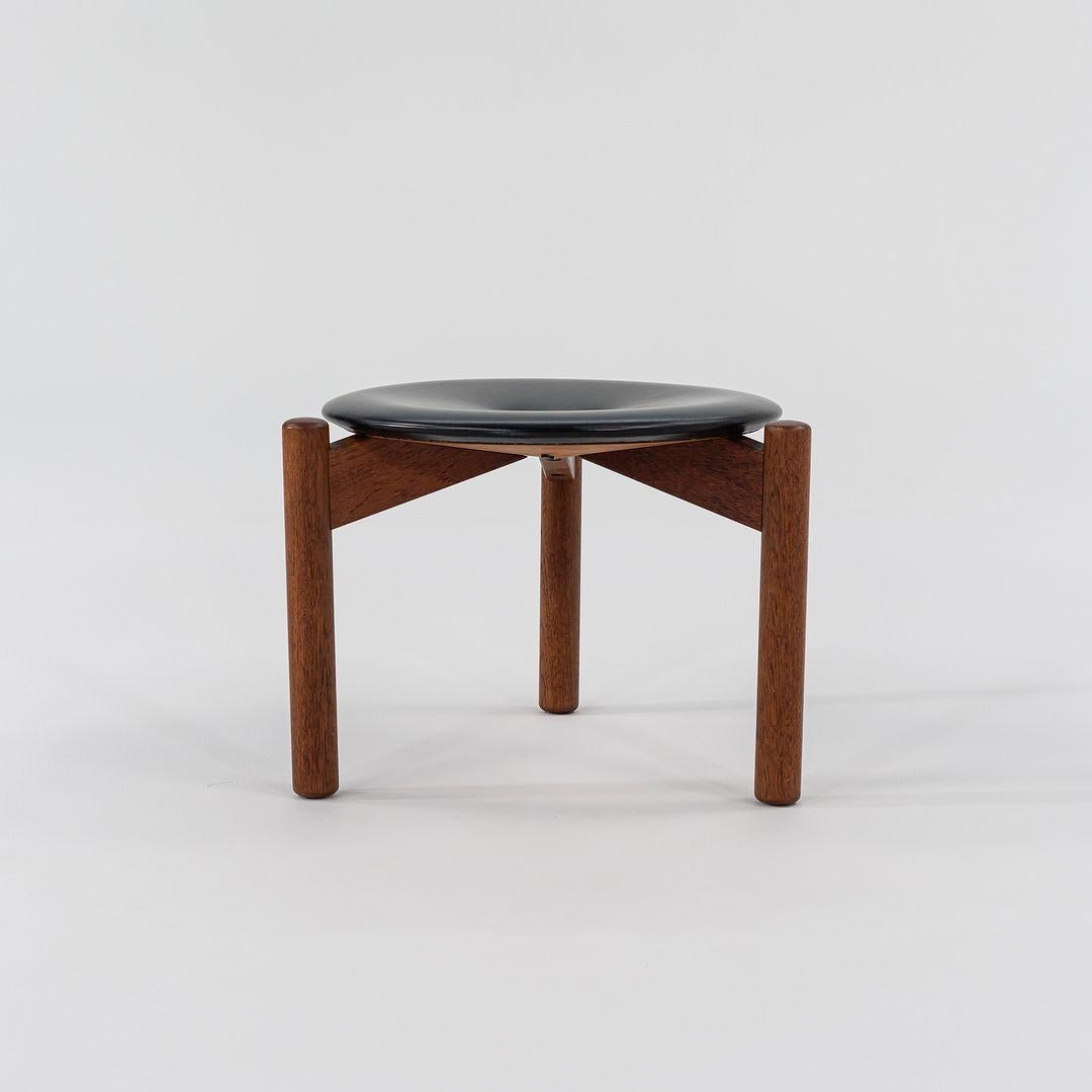 1950s Pair of Swedish Three Legged Stools by Uno & Osten Kristiansson for Luxus For Sale 5