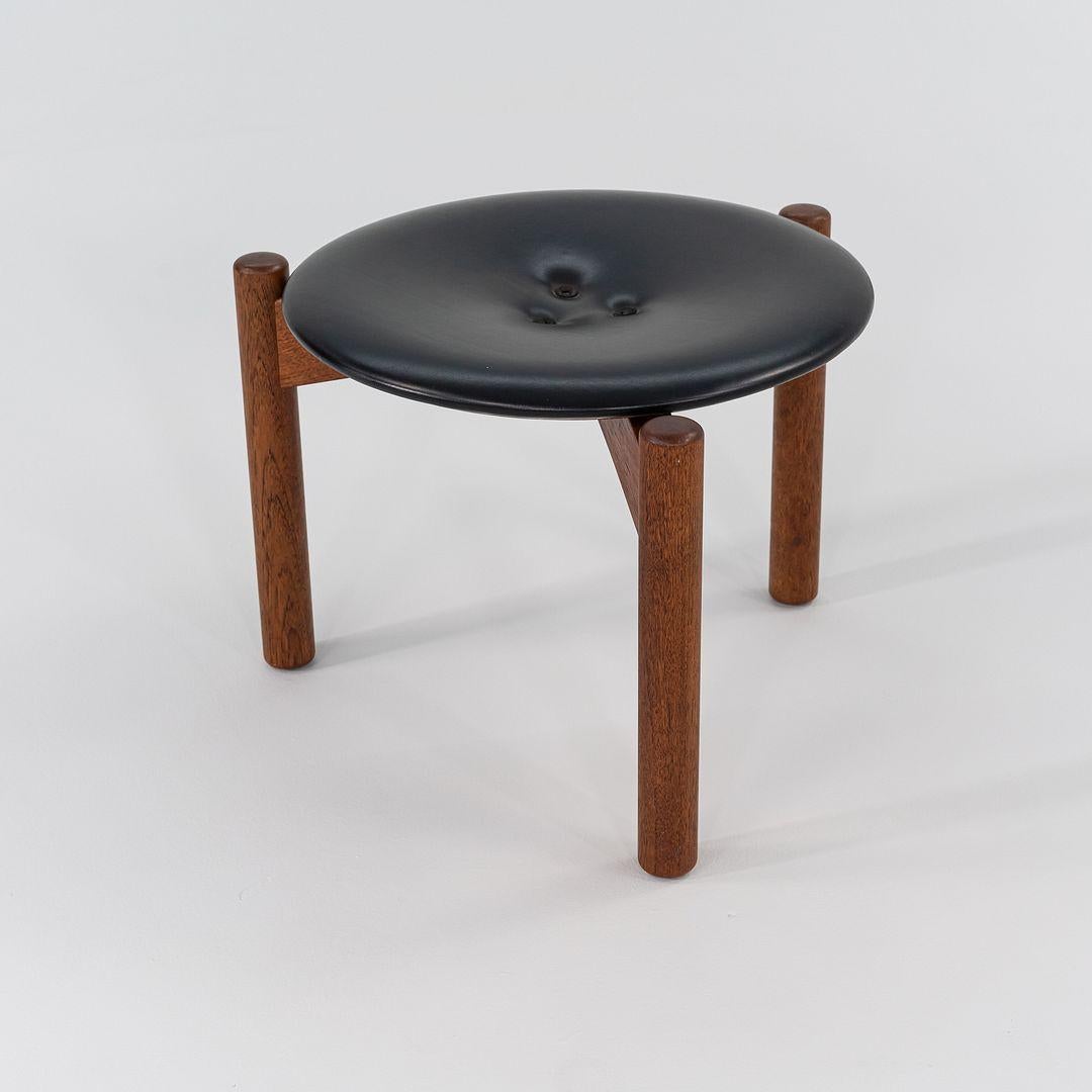 1950s Pair of Swedish Three Legged Stools by Uno & Osten Kristiansson for Luxus For Sale 1