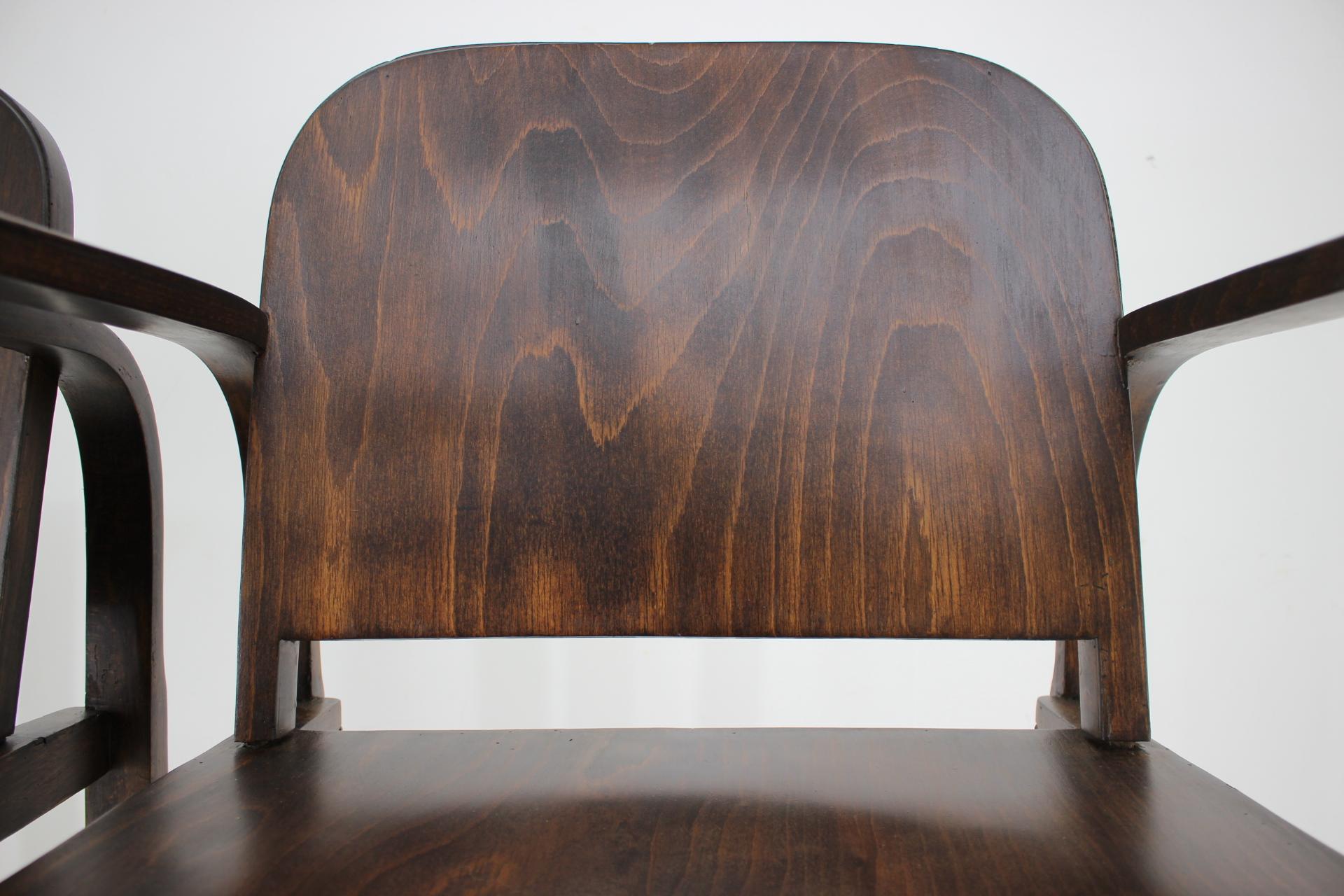 Coppia di poltrone Thonet in legno Bentwood A745 di Tatra, Cecoslovacchia, 1930 in vendita 9