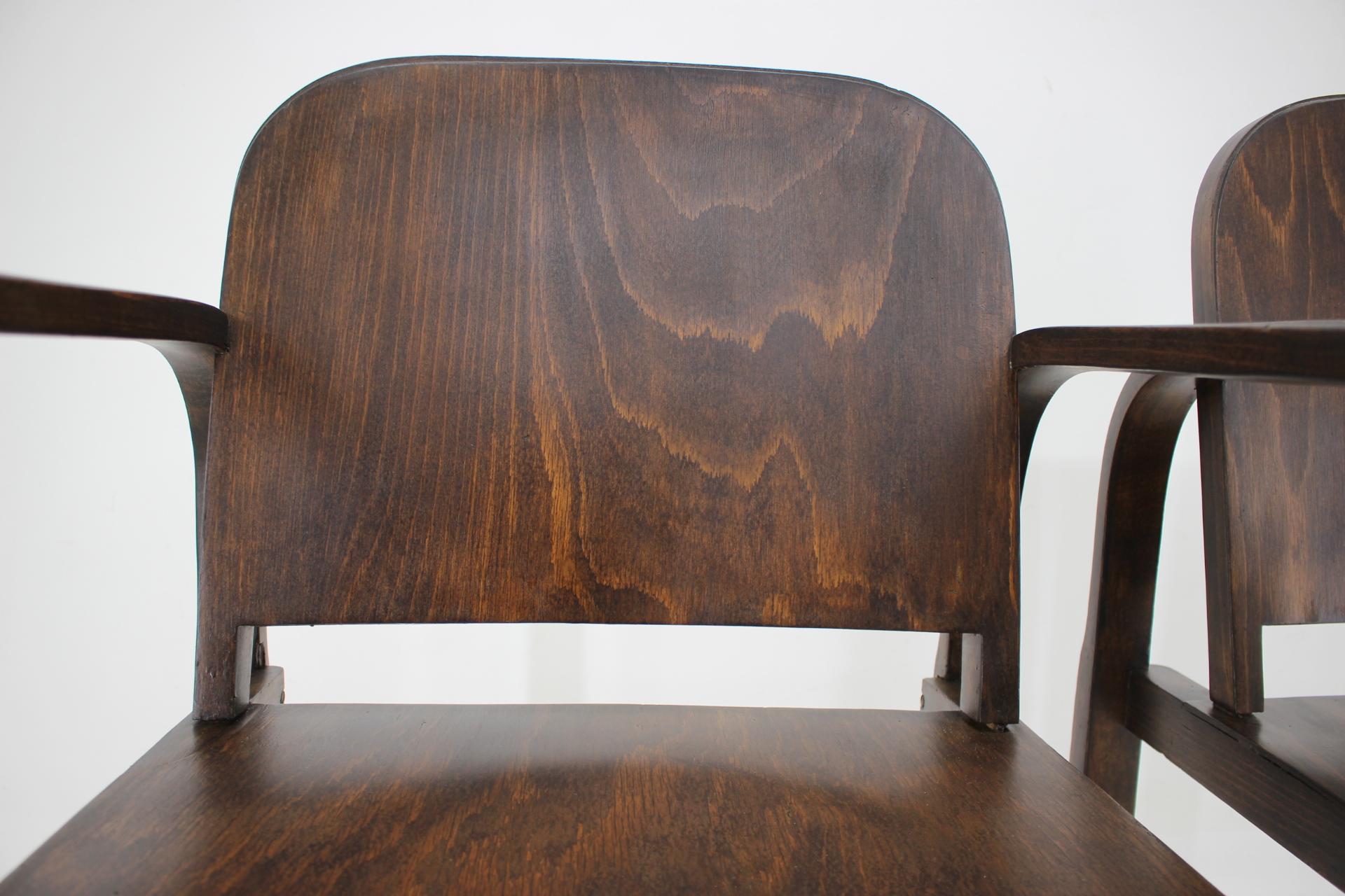 Coppia di poltrone Thonet in legno Bentwood A745 di Tatra, Cecoslovacchia, 1930 in vendita 11