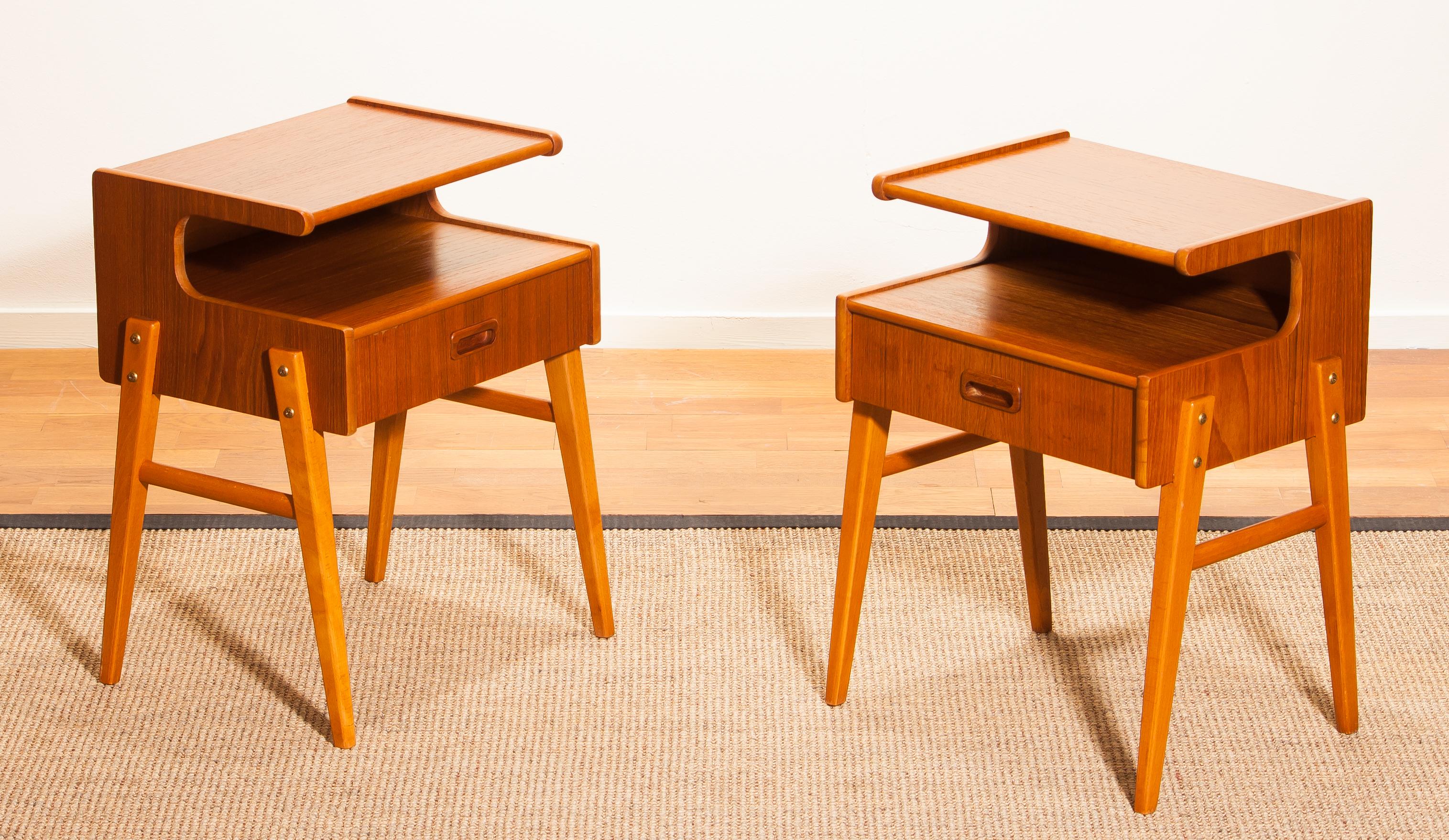 Mid-Century Modern 1950s Pair of Teak 'Model C' Bedside Tables