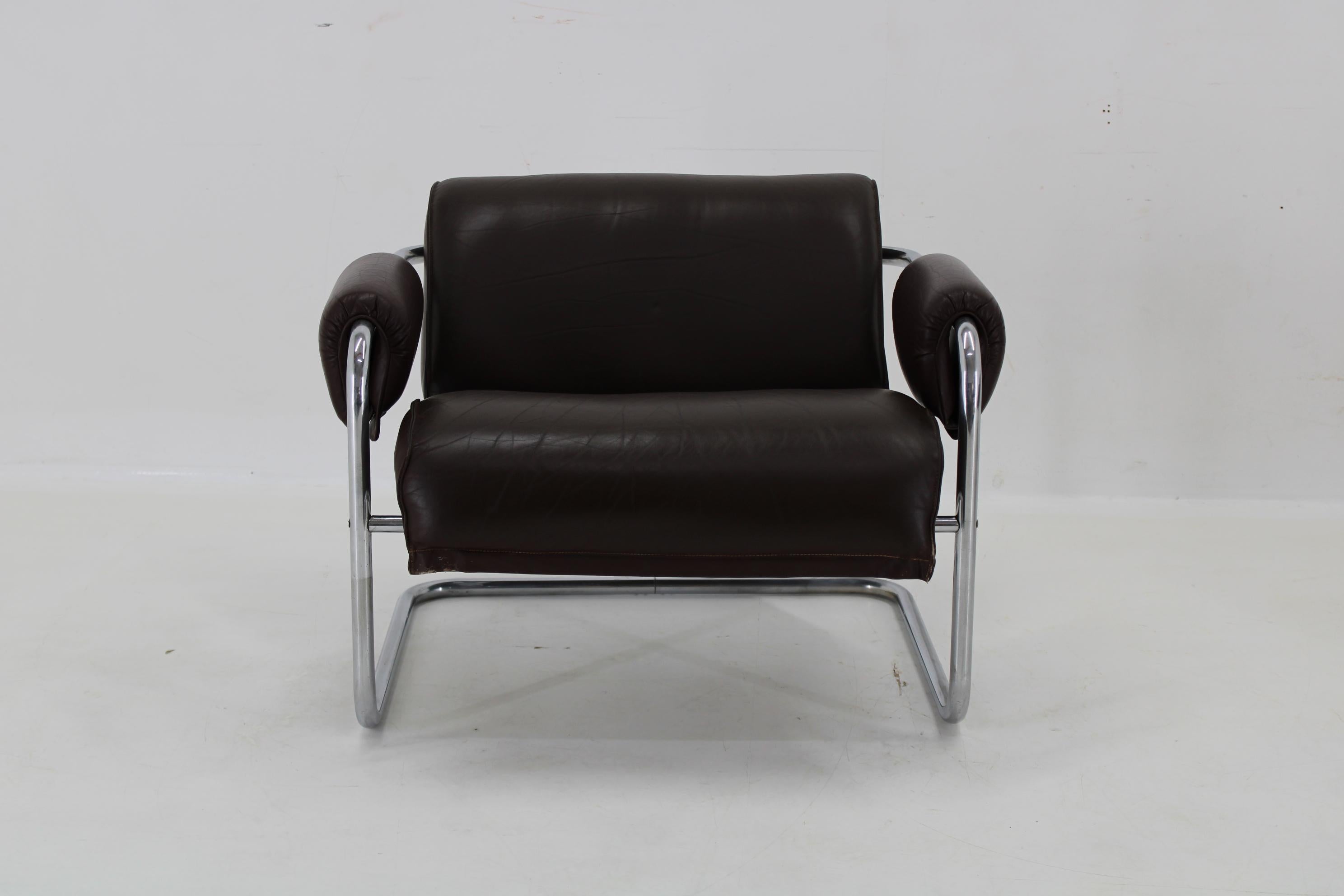1950er Jahre Zwei Rohrsessel mit Lederbezug, Tschechoslowakei im Angebot 3