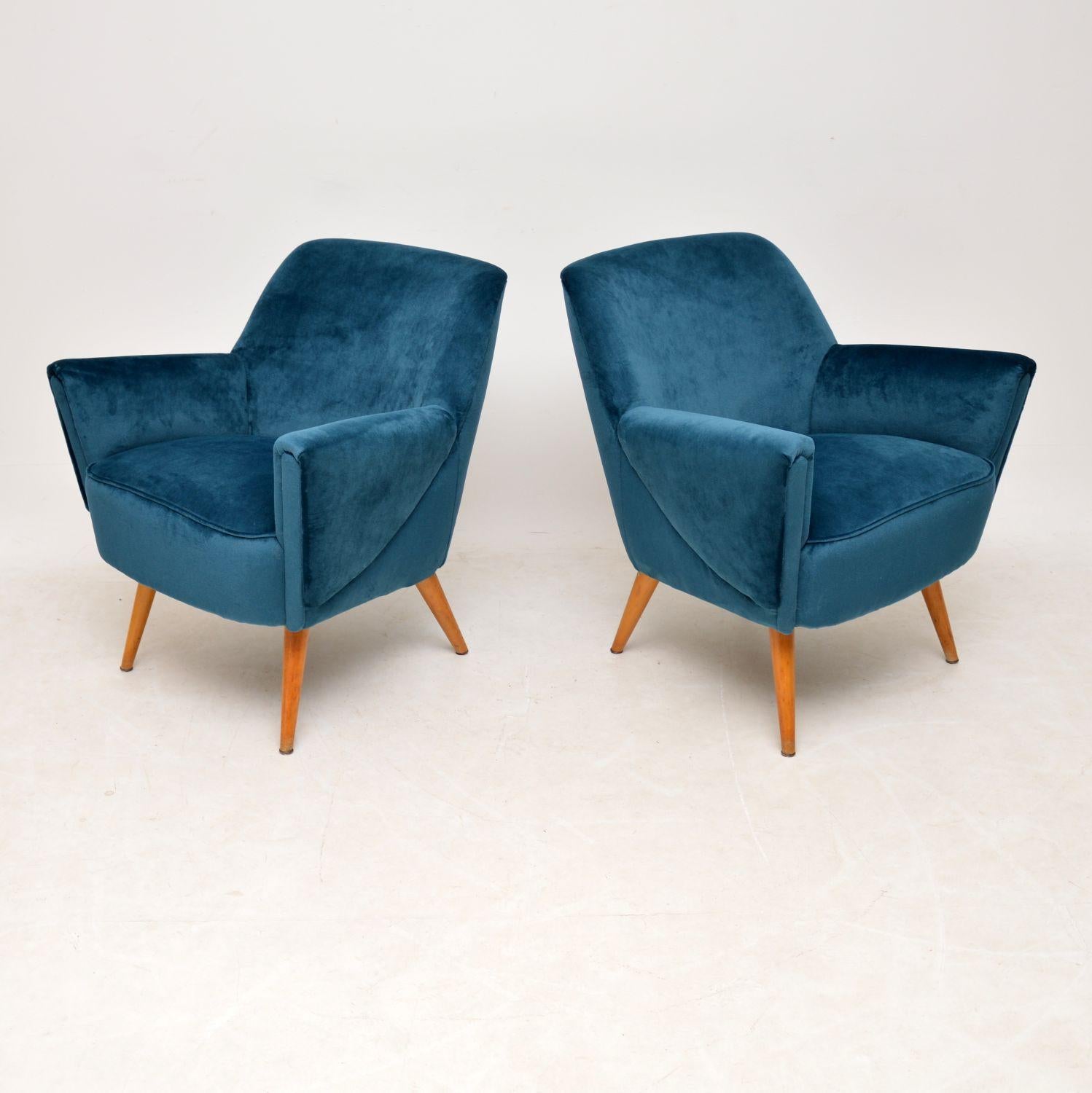 Mid-Century Modern 1950s Pair of Vintage Cocktail Armchairs