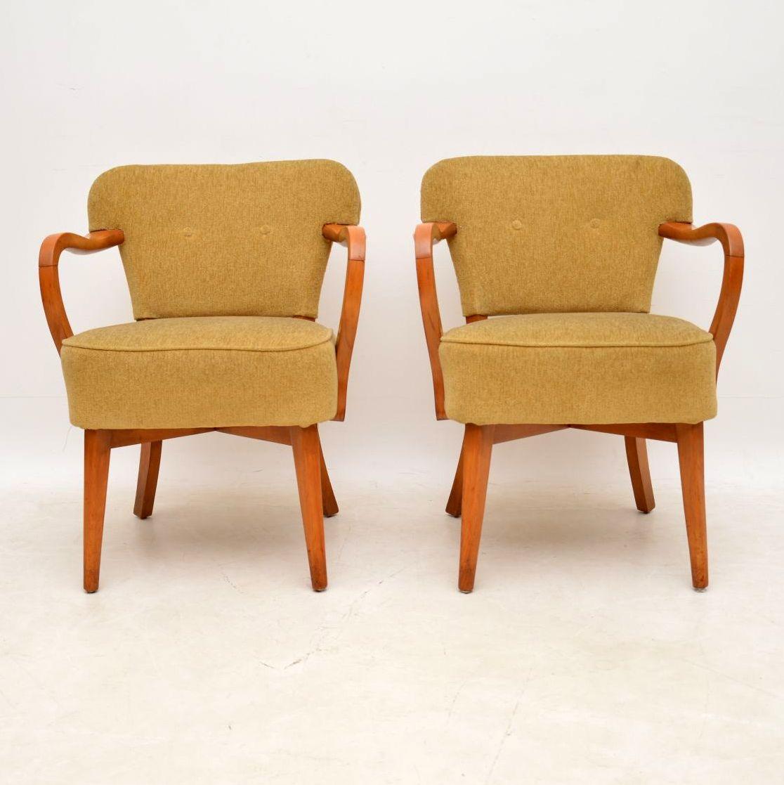 English 1950s Pair of Vintage Cocktail Armchairs