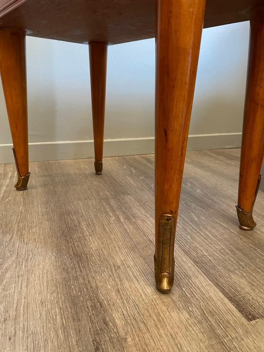 1950er Jahre Paar Nachttische aus Holz und Glas im Angebot 12