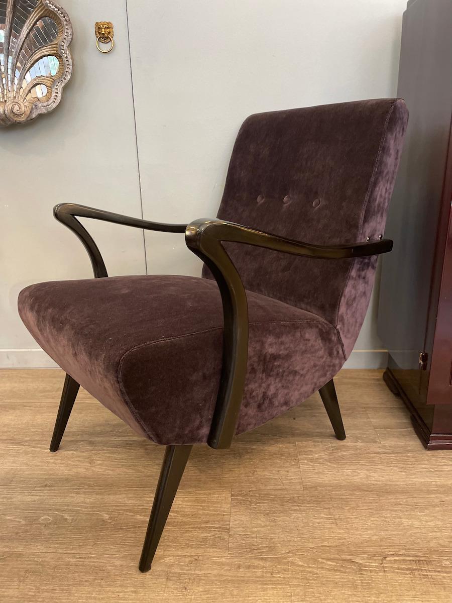 Mid-20th Century 1950s Pair of Wooden Armchairs With Plum Velvet Upholstery For Sale