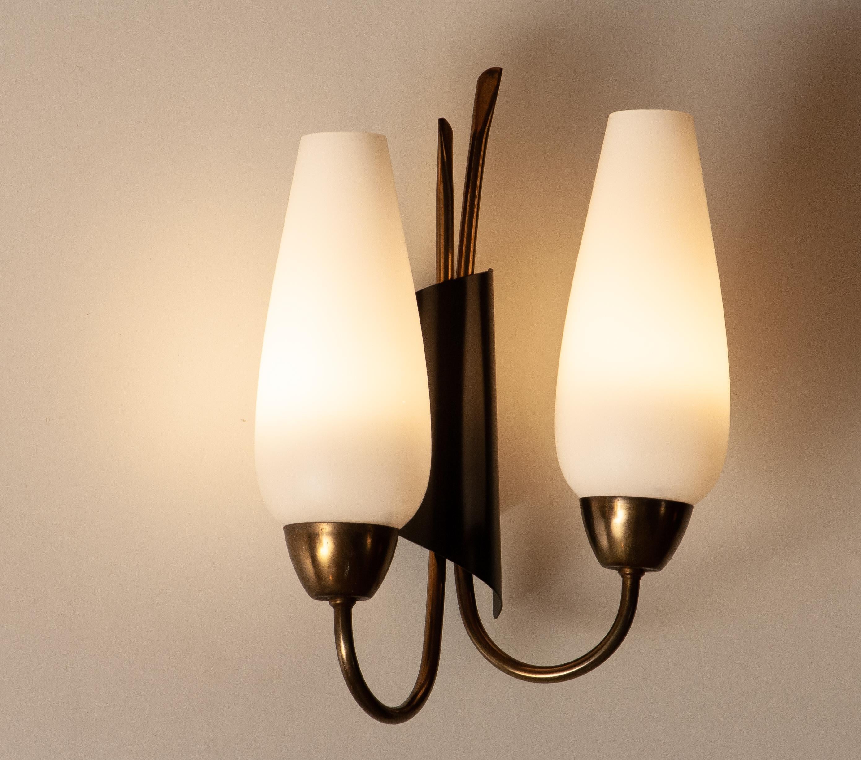 1950's Pair Switchable Italian Modernist Wall Lights in Brass, Metal and Opal 3