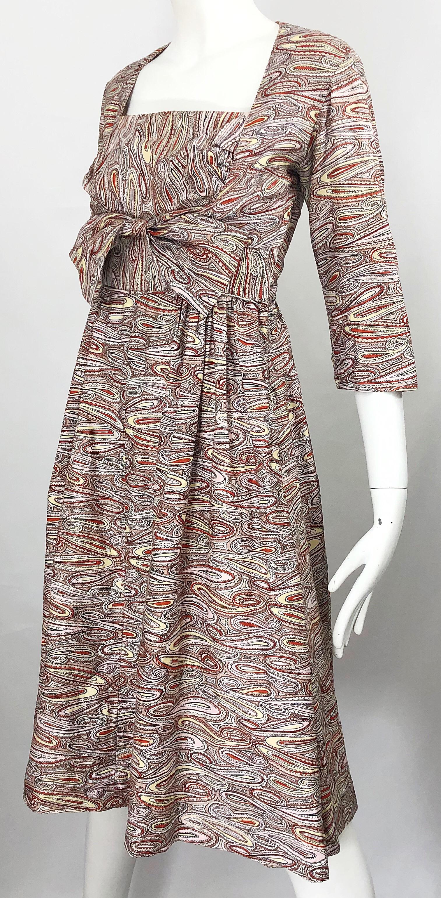 1950s Paisley Cotton 3/4 Sleeves Fit n' Flare Vintage 50s Bow Dress For Sale 5