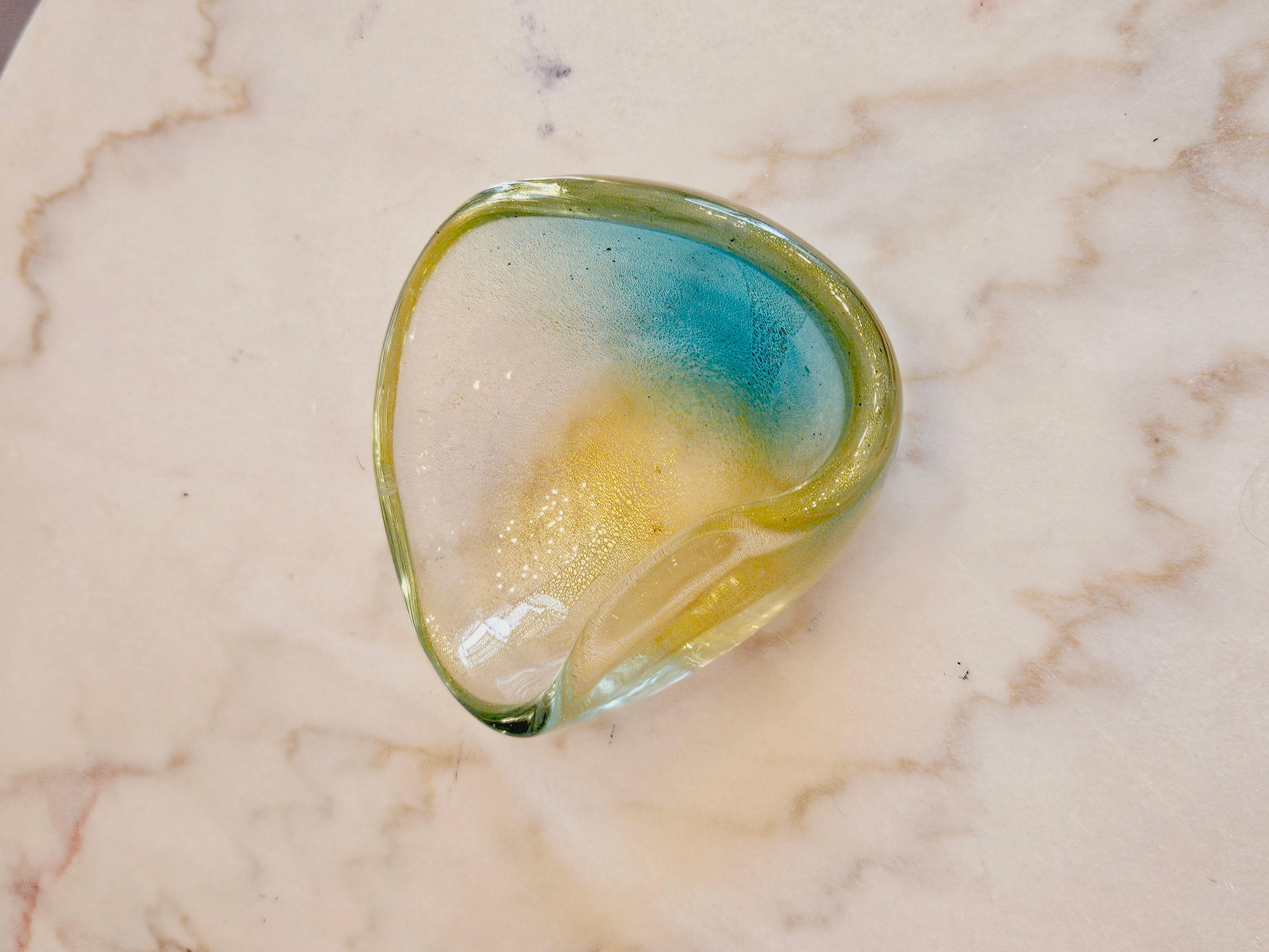 Mid-20th Century 1950s Pale Gold & Green Murano Glass Bowl