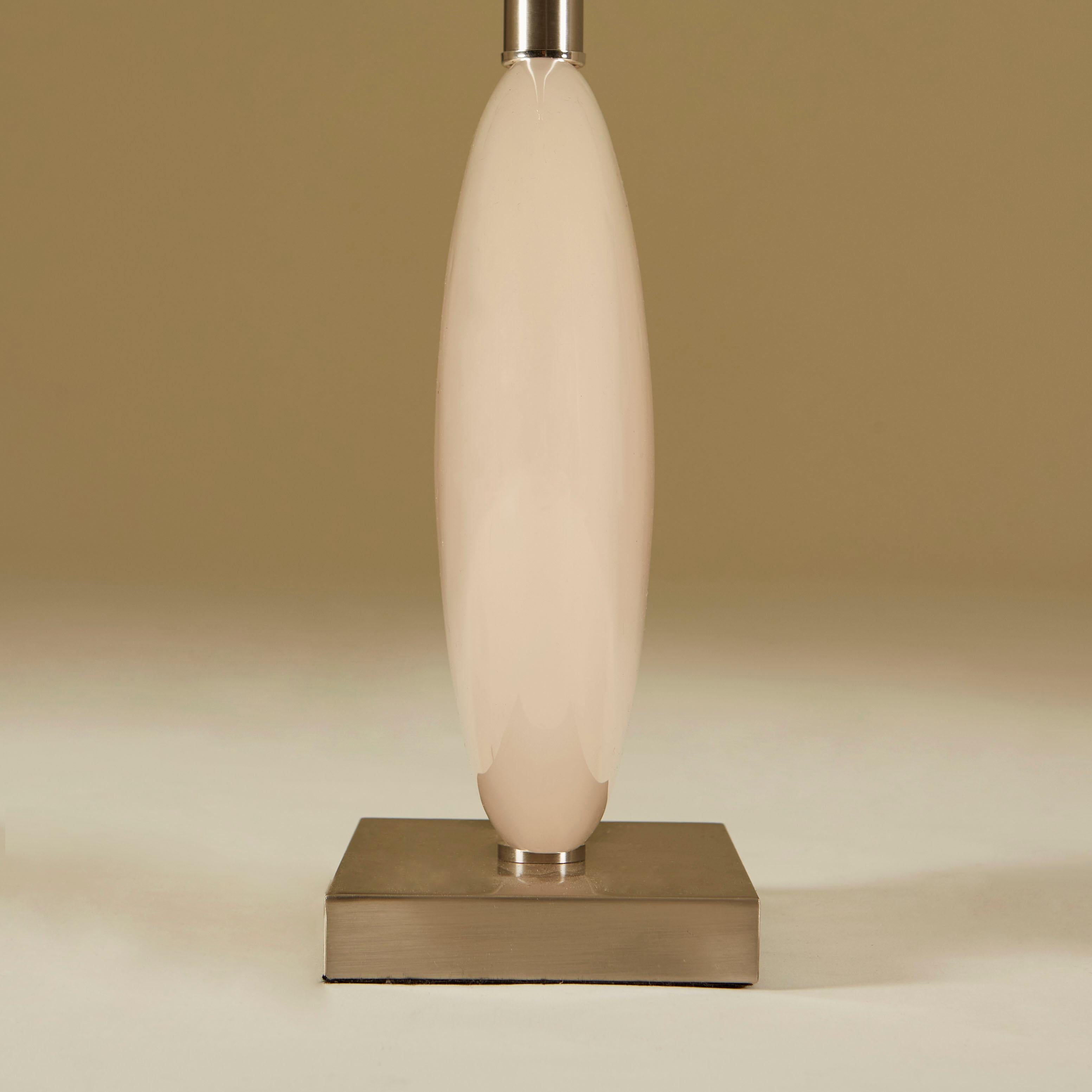 American 1950s pale pink Lucite disk lamp with chrome base For Sale