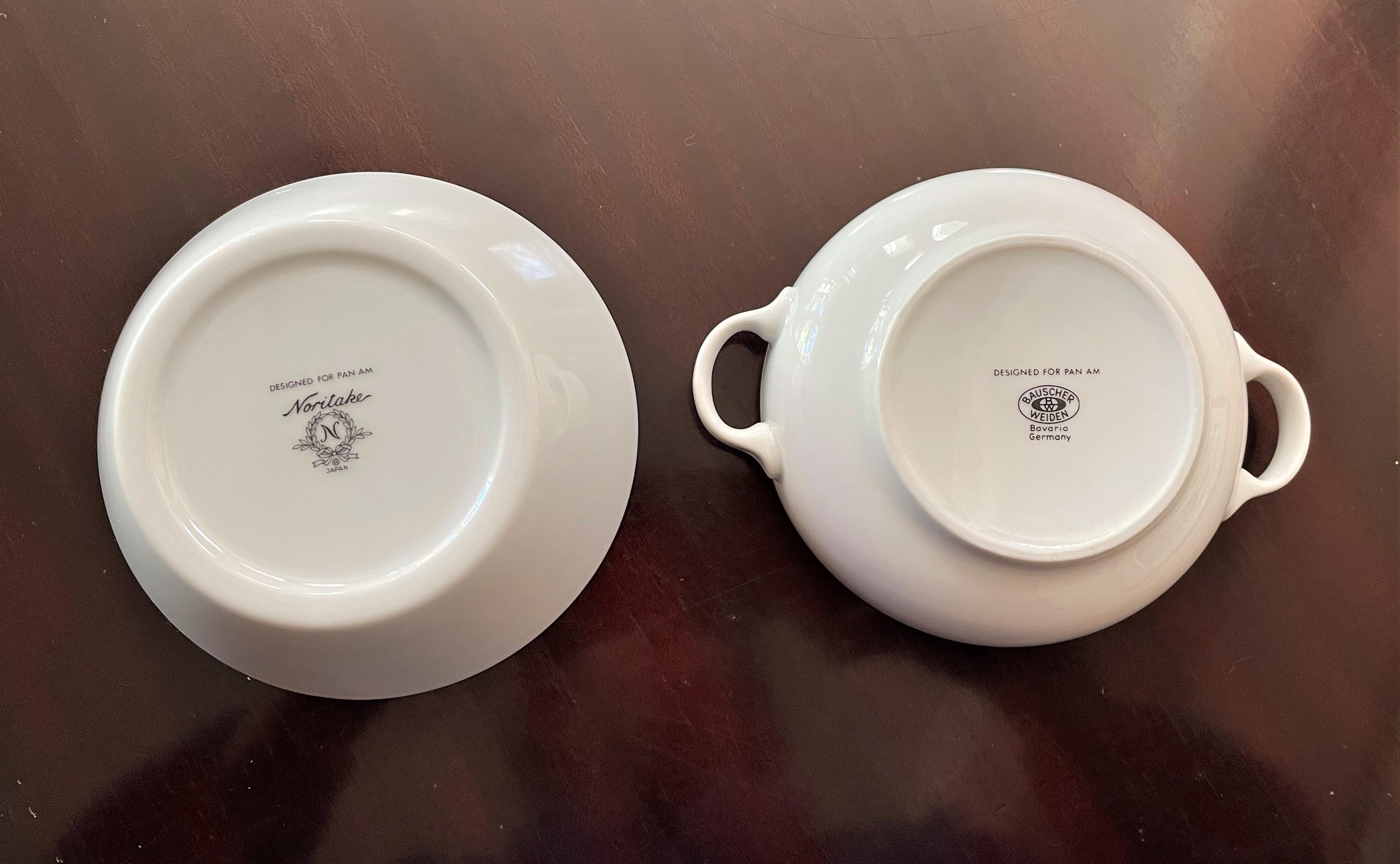 1950s Pan Am's First Class China Service for Trans-Atlantic Flights, 69 Pieces In Excellent Condition For Sale In Austin, TX
