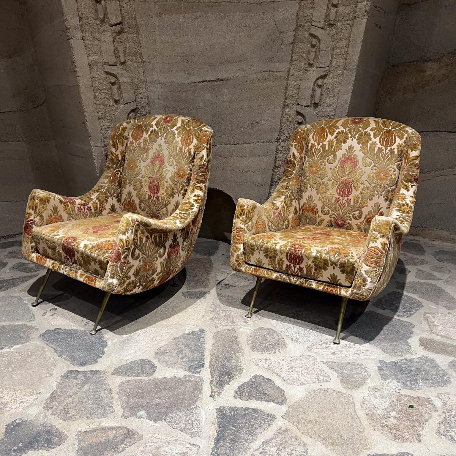 1950er Jahre Paolo Buffa zugeschrieben Sexy Lounge Chairs Italien (Moderne der Mitte des Jahrhunderts) im Angebot