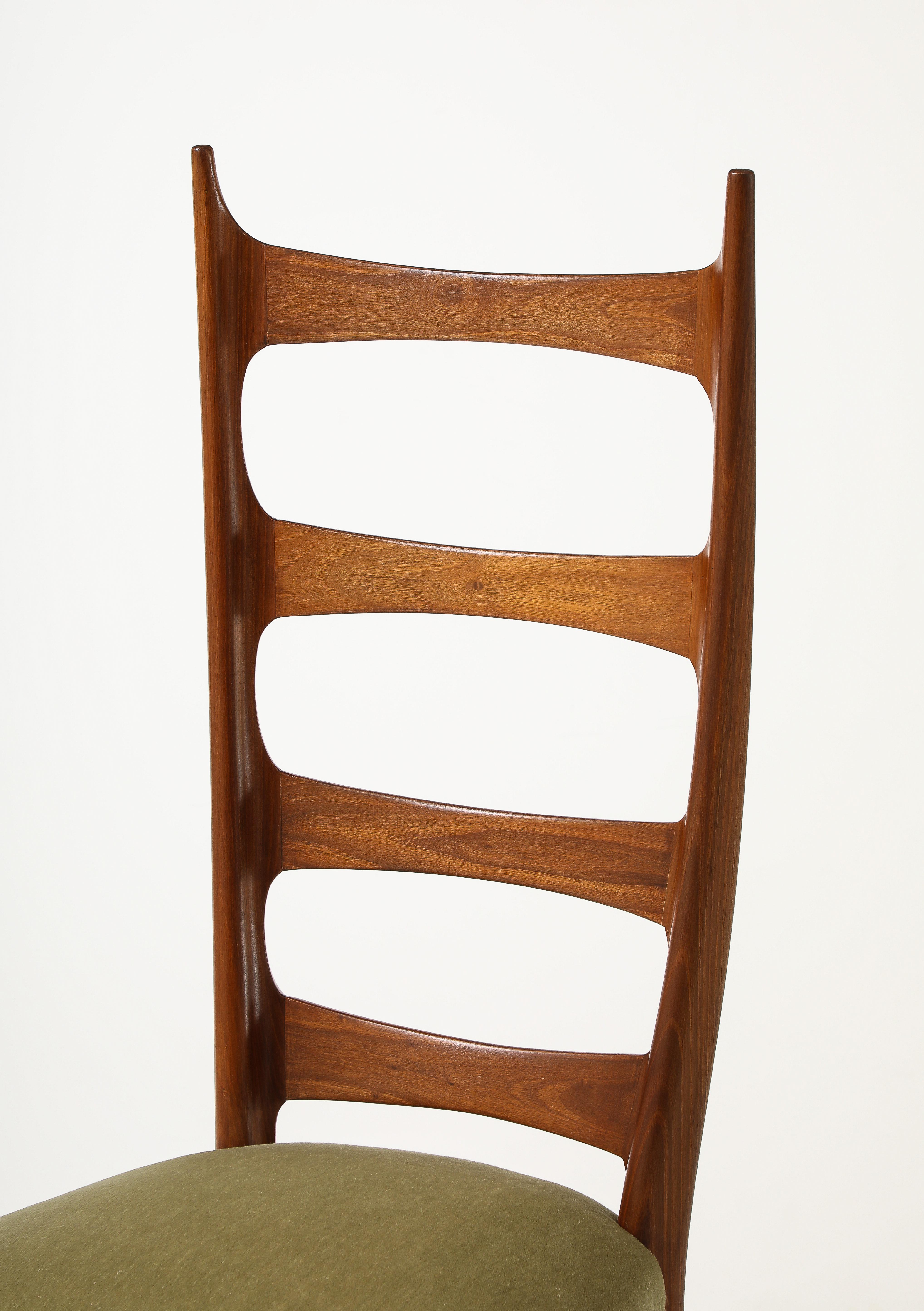 1950's Paolo Buffa Hohe Rückenlehne Stühle im Angebot 9