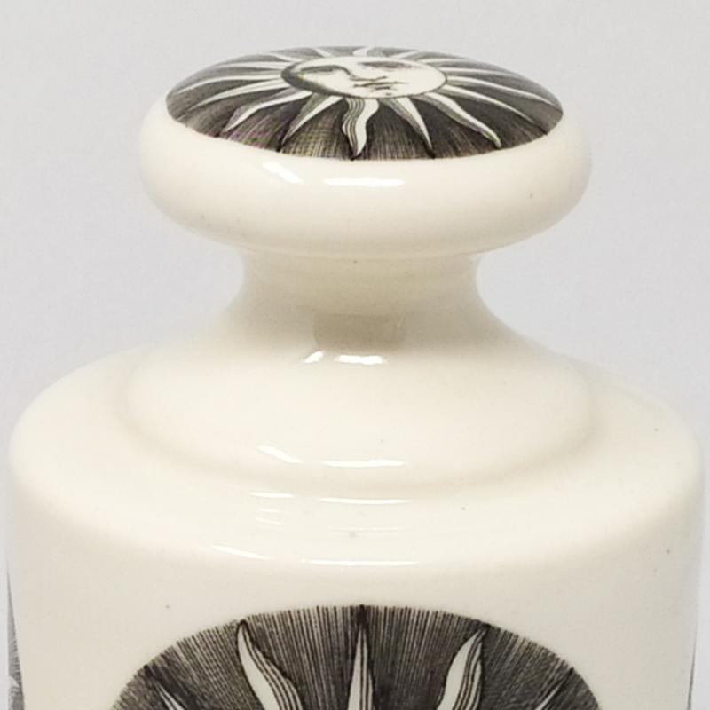 1950s Paperweight in Porcelain by Piero Fornasetti In Good Condition In Milano, IT