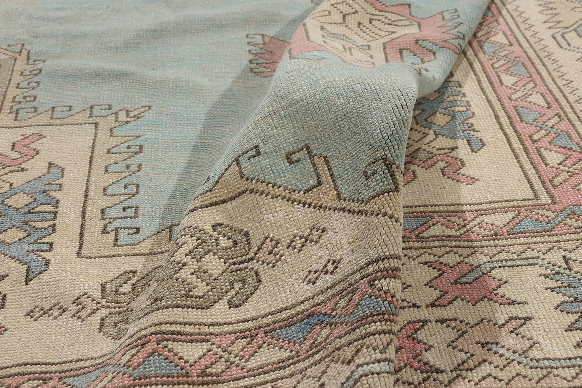 1950's Pastel Turkish Oushak Carpet with Modern Style en venta 3
