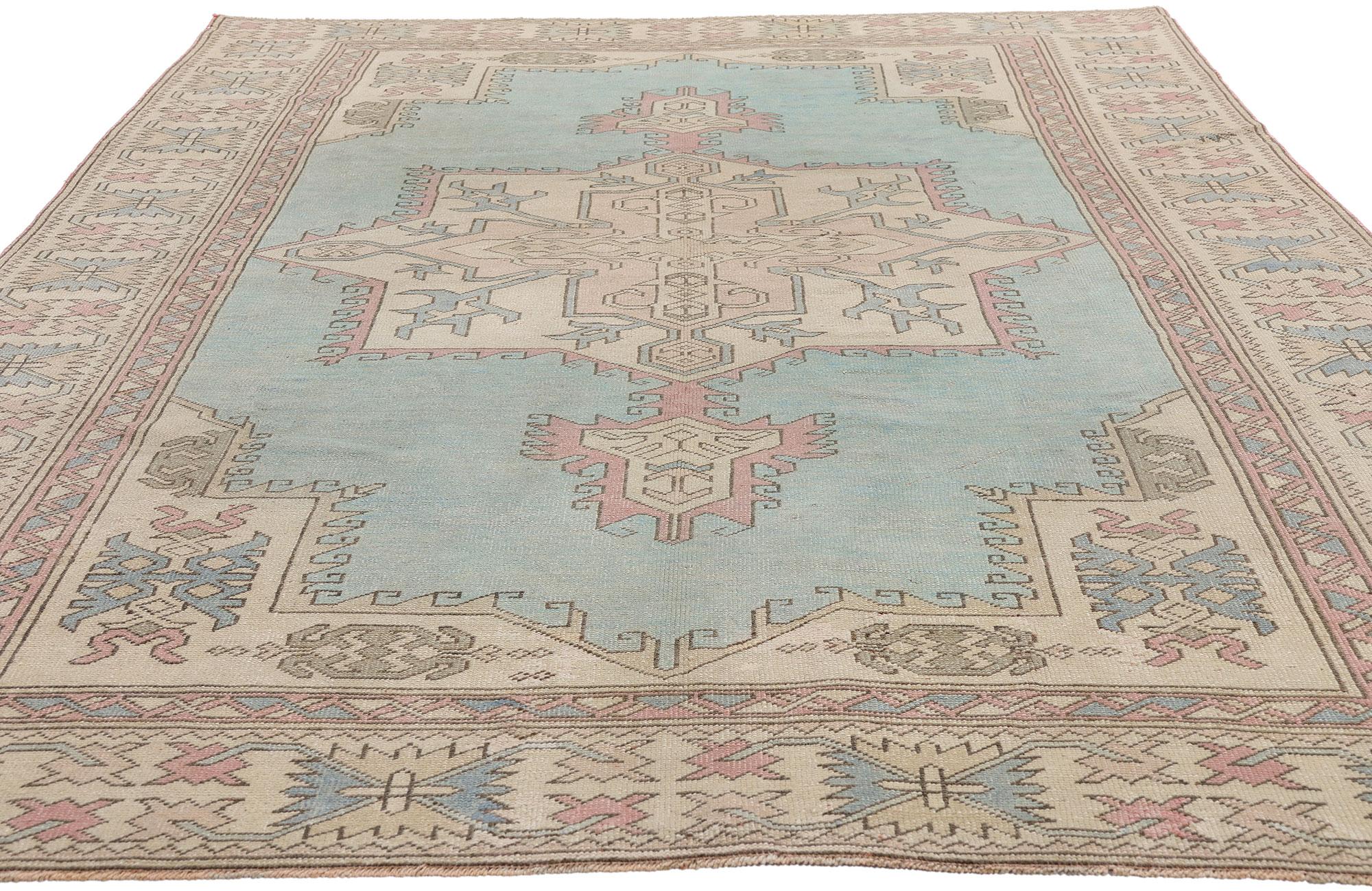 1950's Pastel Turkish Oushak Carpet with Modern Style Lana en venta