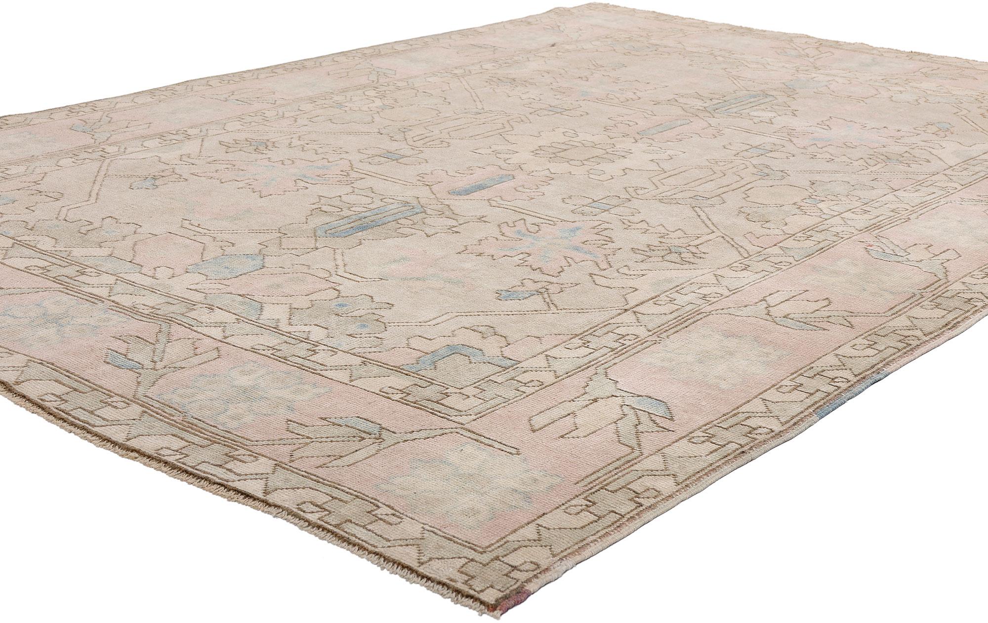 1950's Pastel Turkish Oushak Carpet with Modern Style en venta 2