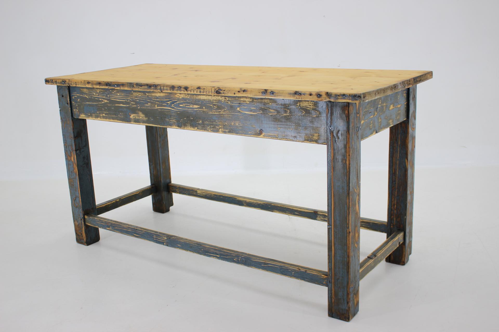 1950s Patinated Pine Tree Wooden Table, Czechoslovakia For Sale 1