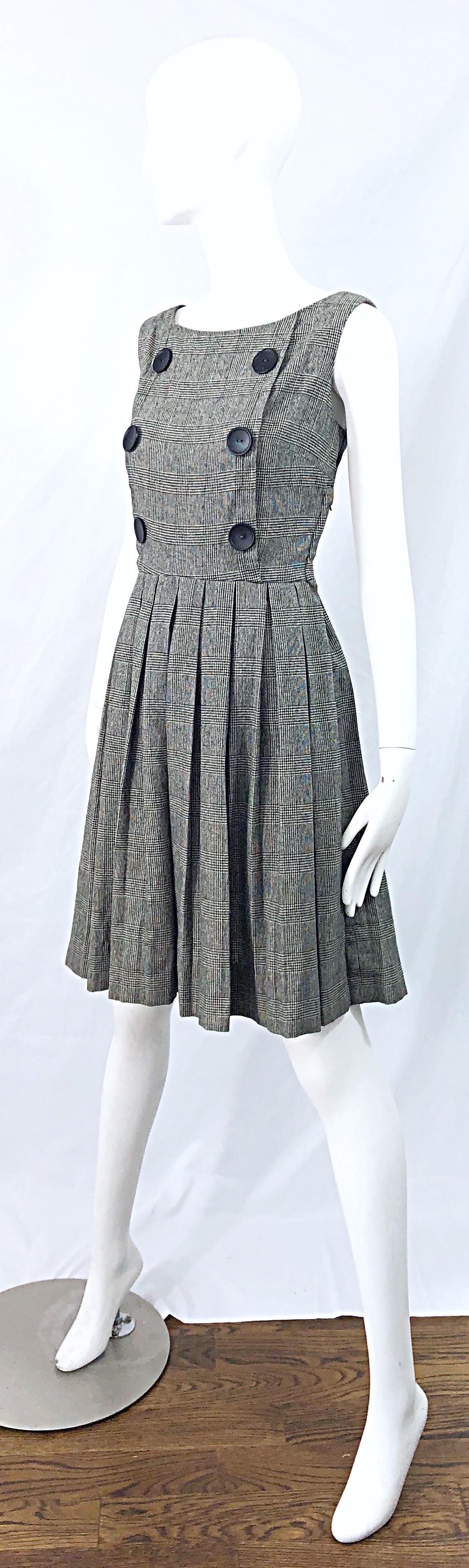 1950s Patty Woodard Black + White Houndstooth Plaid Vintage 50s Fit Flare Dress In Excellent Condition In San Diego, CA