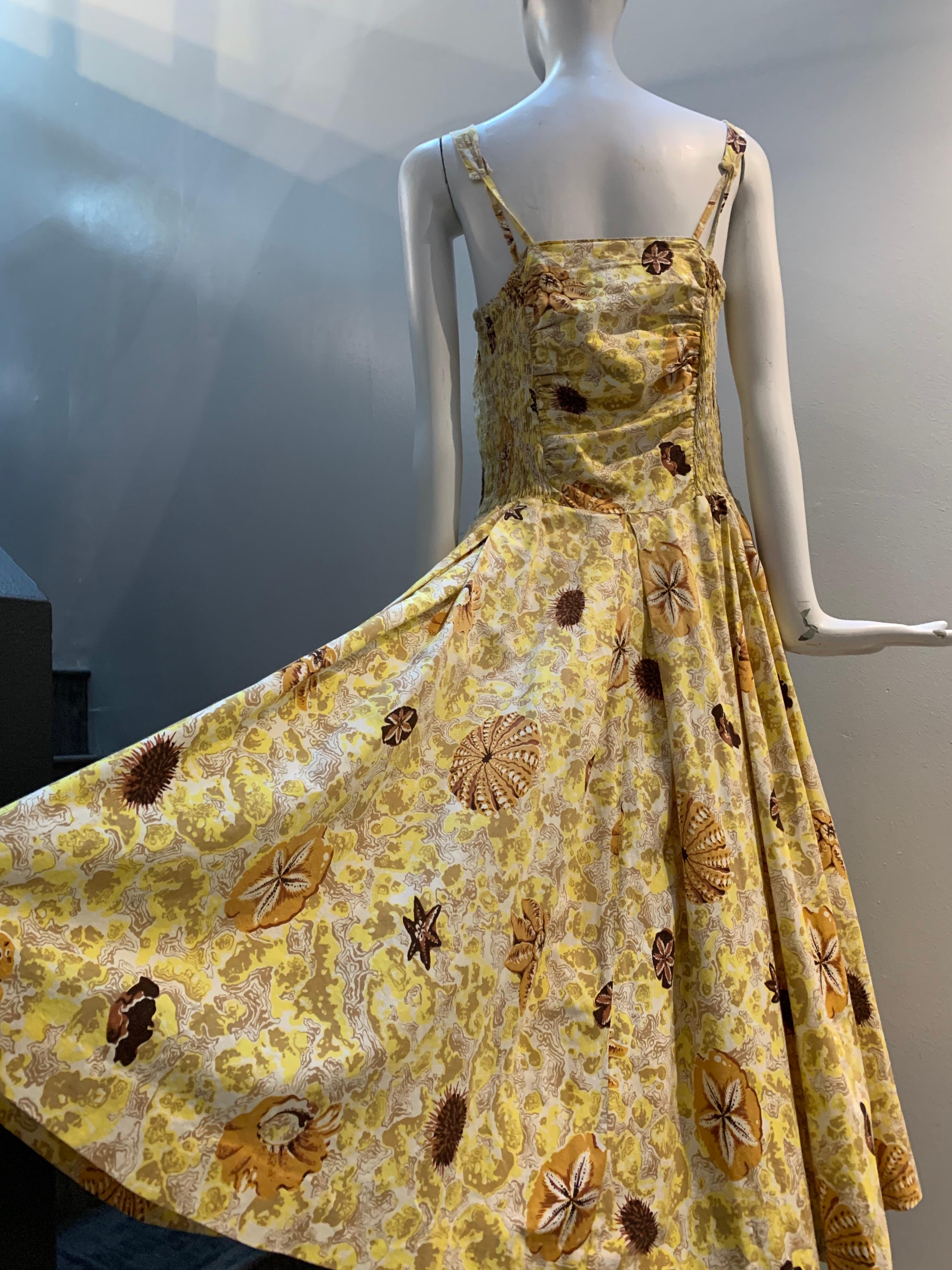1950s Pau Hana - Honolulu Yellow Cotton Sundress W/ Stylized Sea Shell and Coral For Sale 2