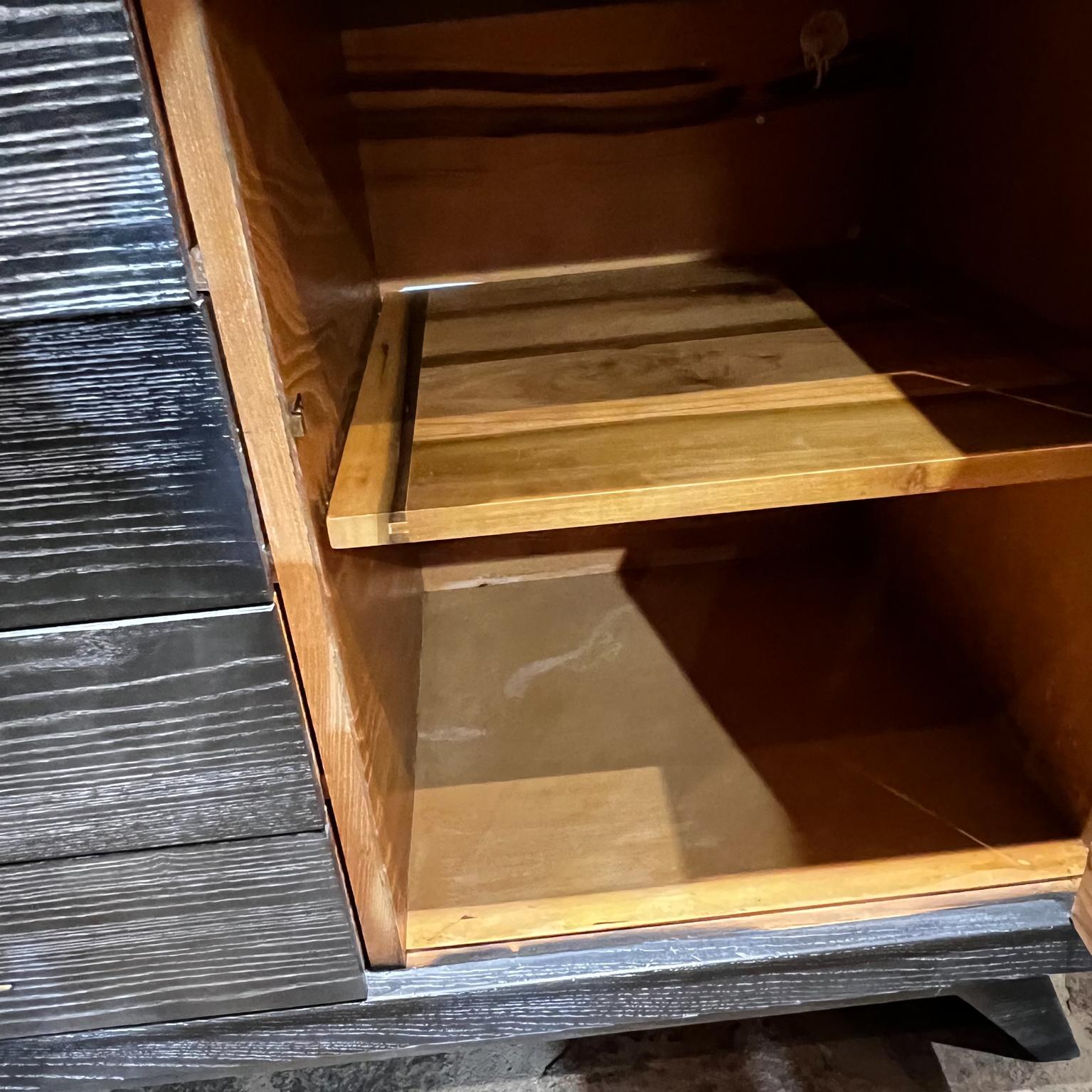 1950er Paul Frankl Black Cerused Oak Buffet Dresser Cabinet Brown Saltman im Angebot 3