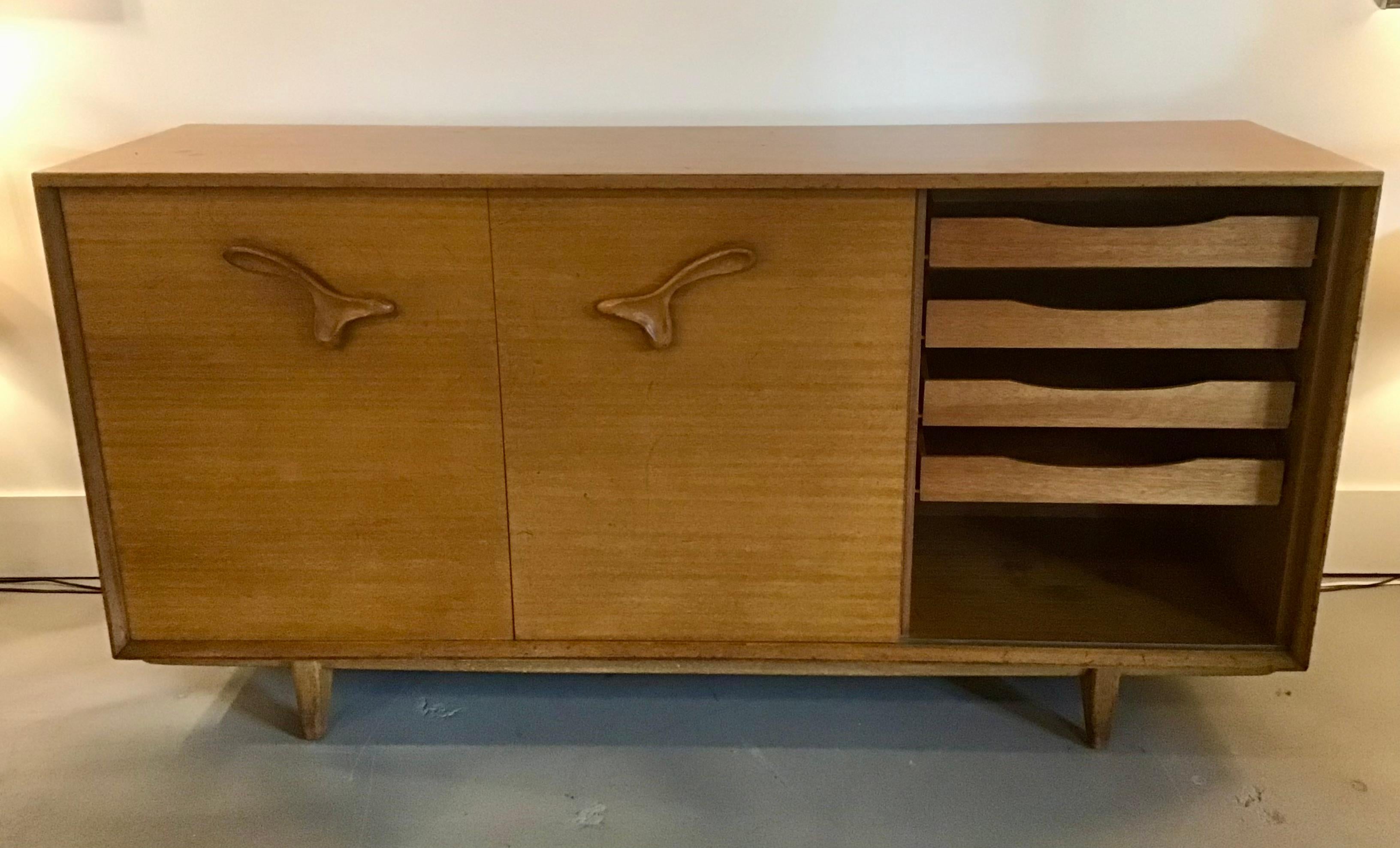 Credenza Paul Laszlo de los años 50 para Brown Saltman Moderno de mediados de siglo en venta