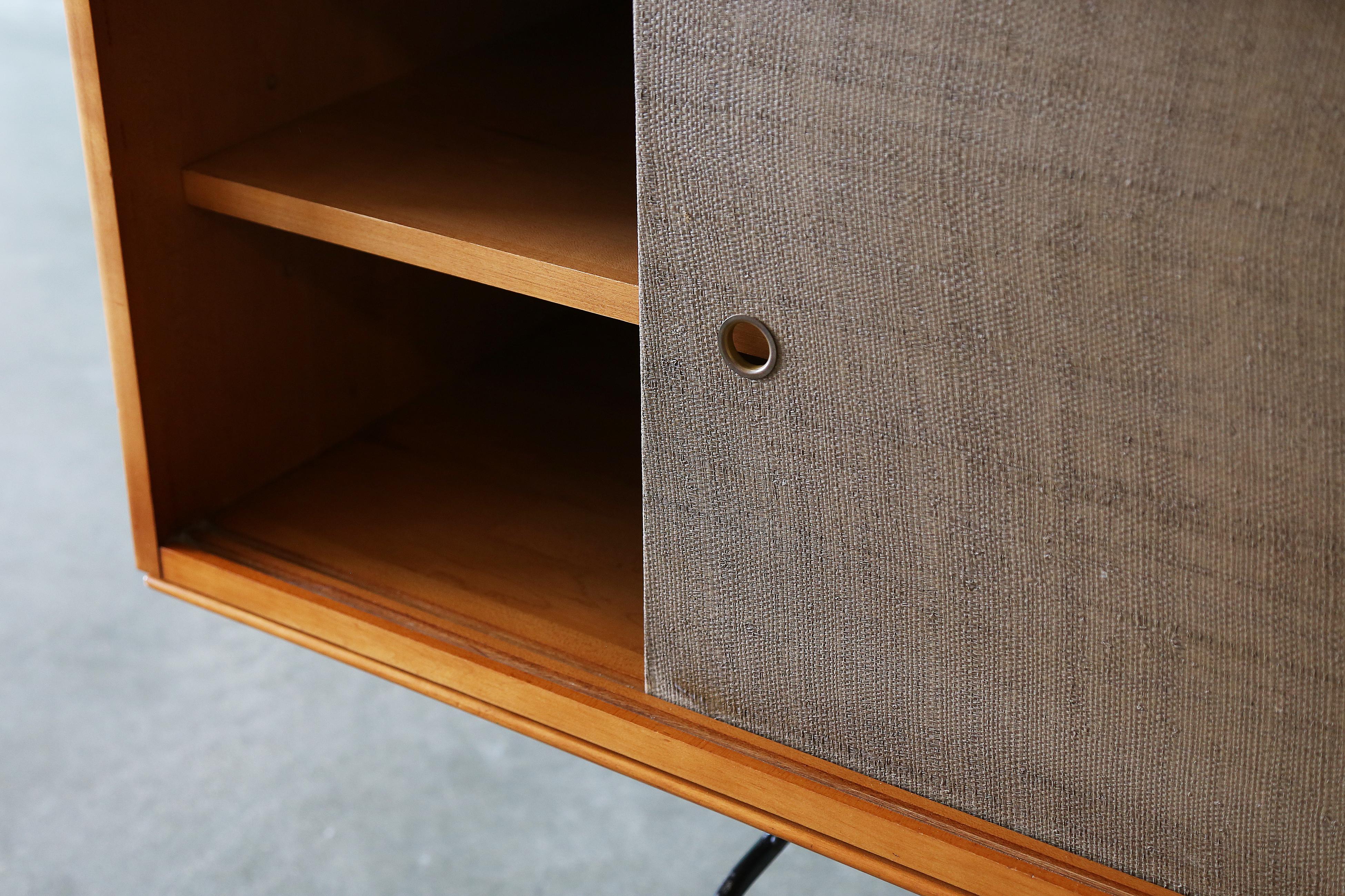 1950s Paul McCobb for Planner Group Iron Leg Credenza Mid Century Modern in vendita 1