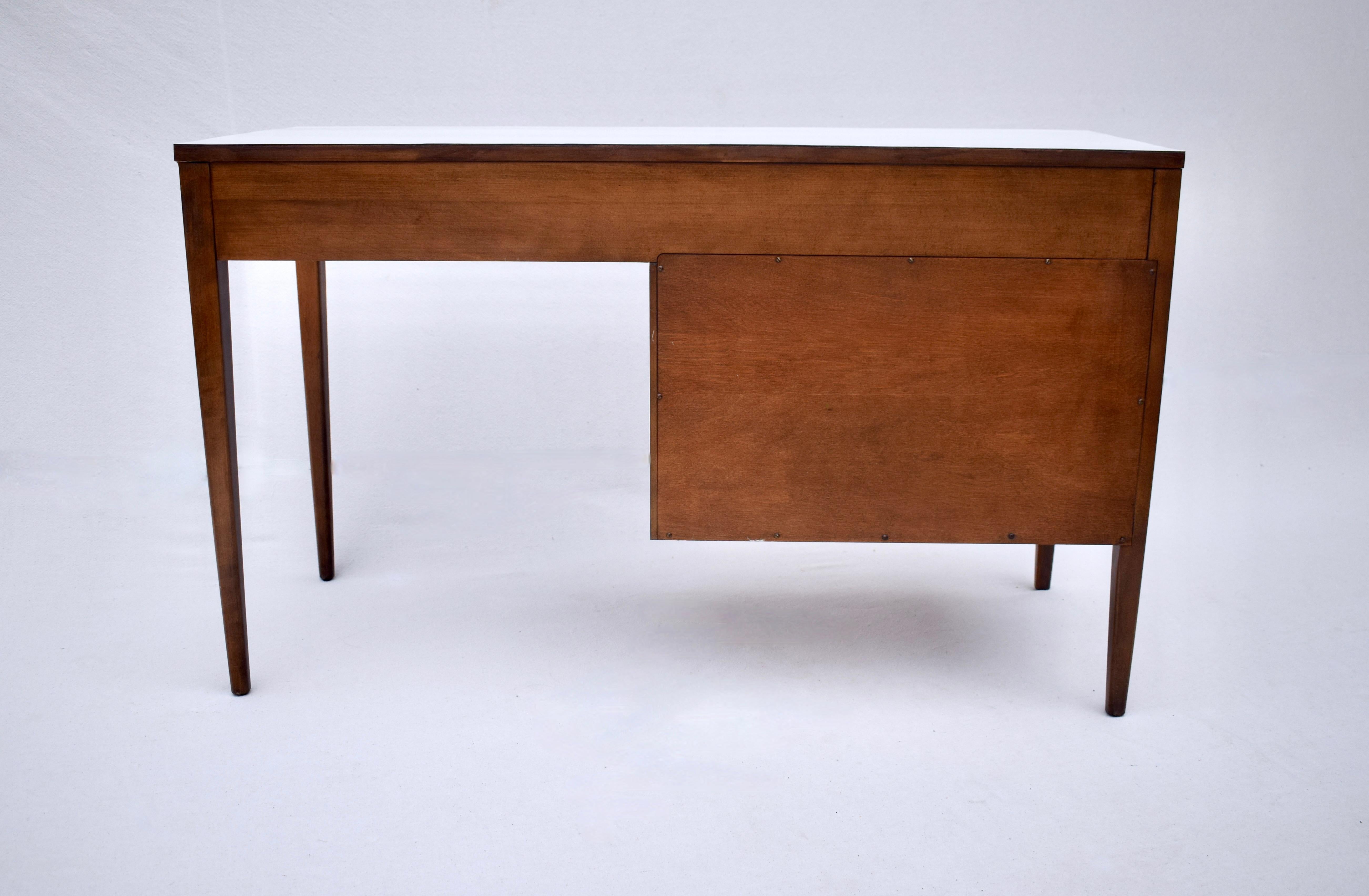 1950's Paul McCobb Planner Group Desk & Chair Set For Sale 5