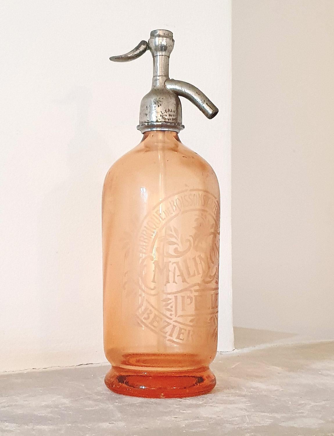 1950s Peach Soda Bottle In Good Condition In Roma, IT