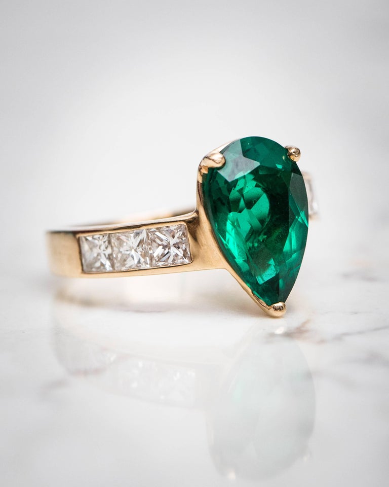 1950s Pear Cut Chatham Emerald and Diamond 14 Karat Yellow Gold Ring ...