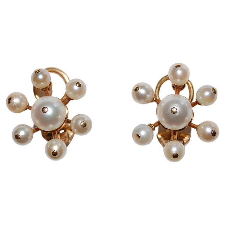 1950s Pearl Gold Clip on Earrings For Sale at 1stDibs