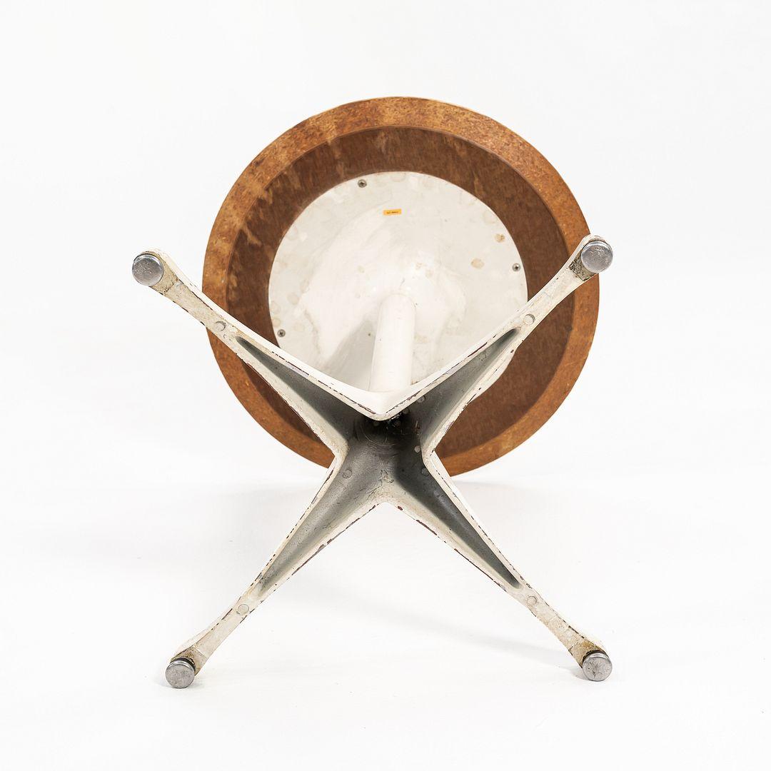Mesa auxiliar de pedestal de los años 50 de George Nelson para Herman Miller Estadounidense en venta