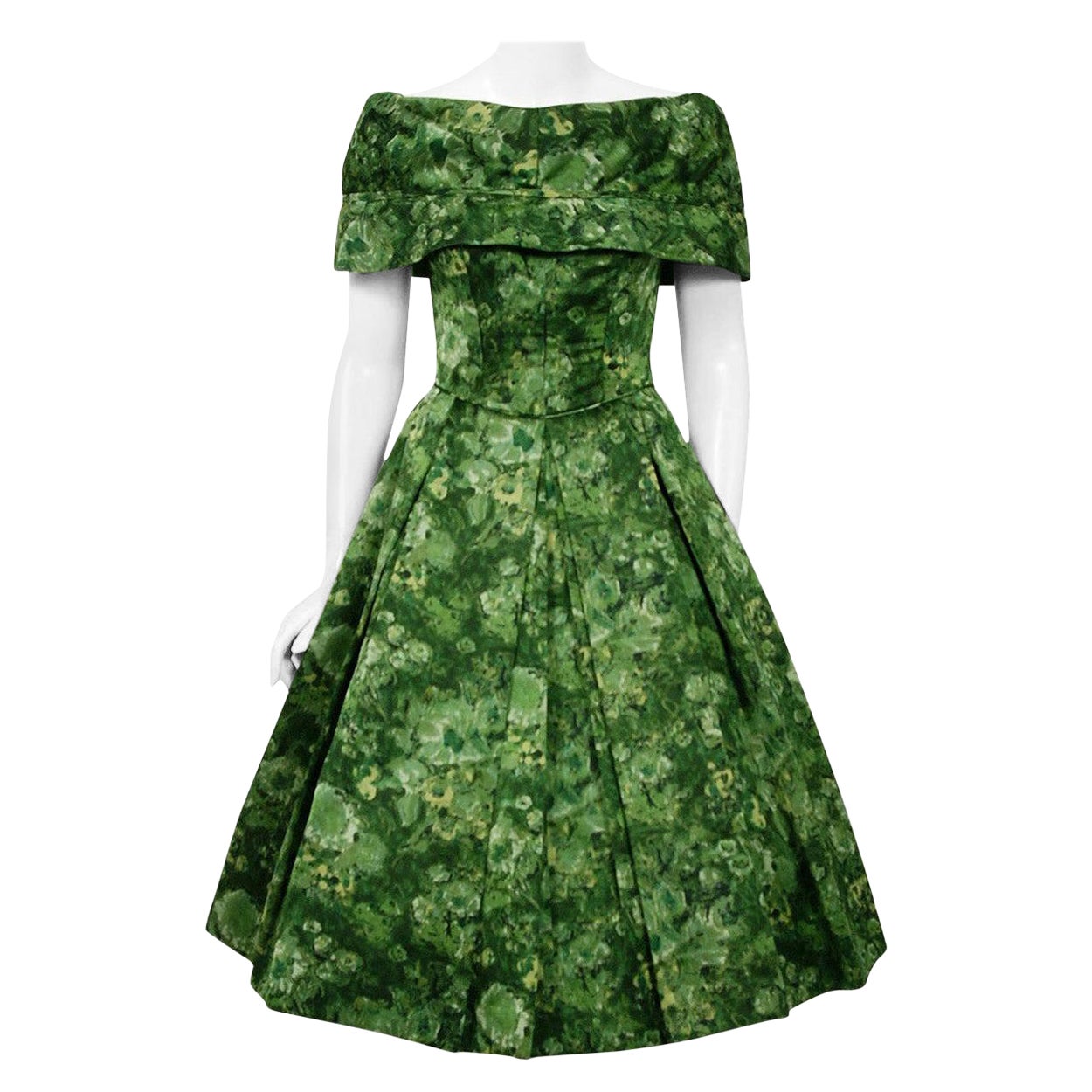 1950's Peggy Hunt Green Floral Silk Portrait-Collar Pleated Full New Look Dress