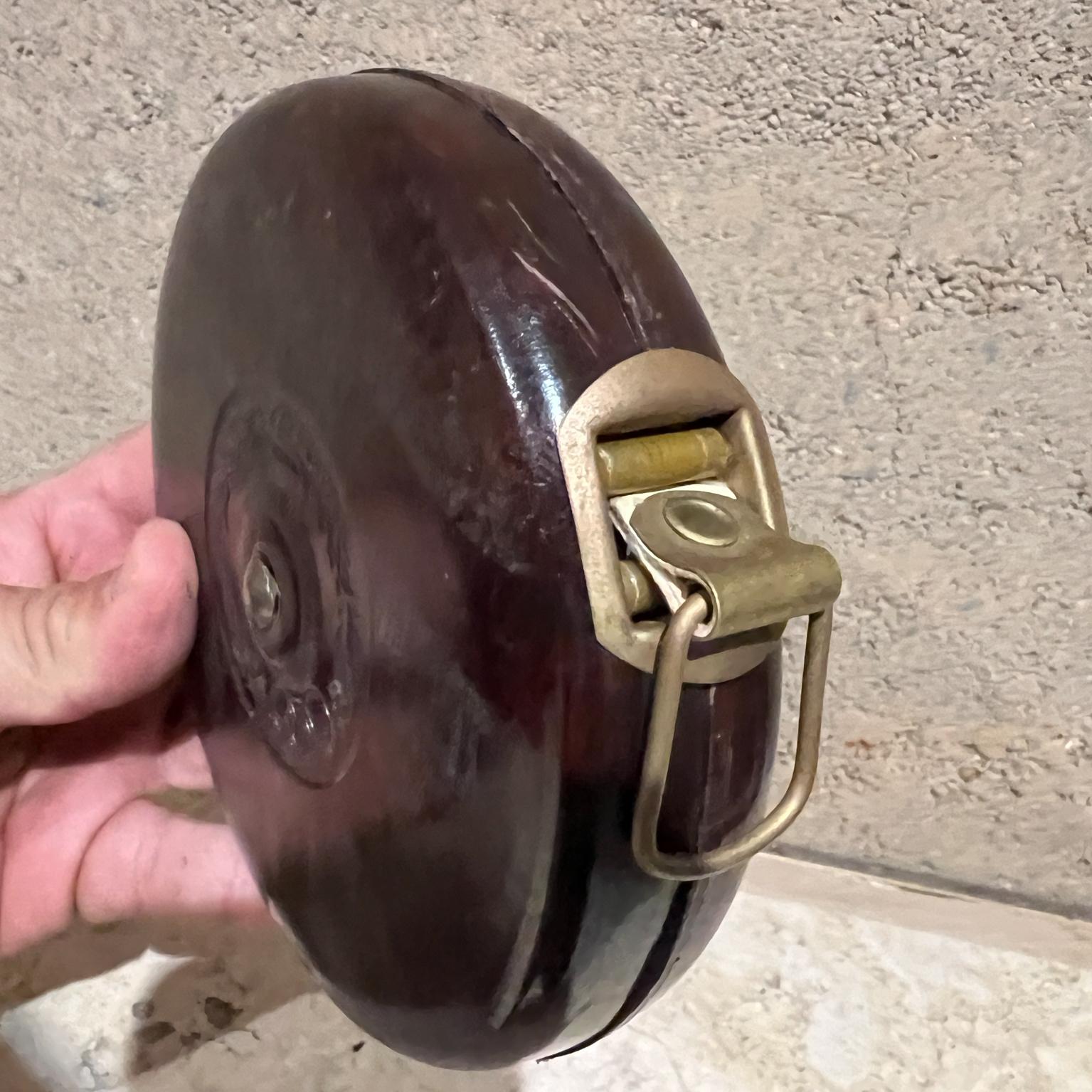 1950s Olympic Tape Measure Peoples Republic of China For Sale 6