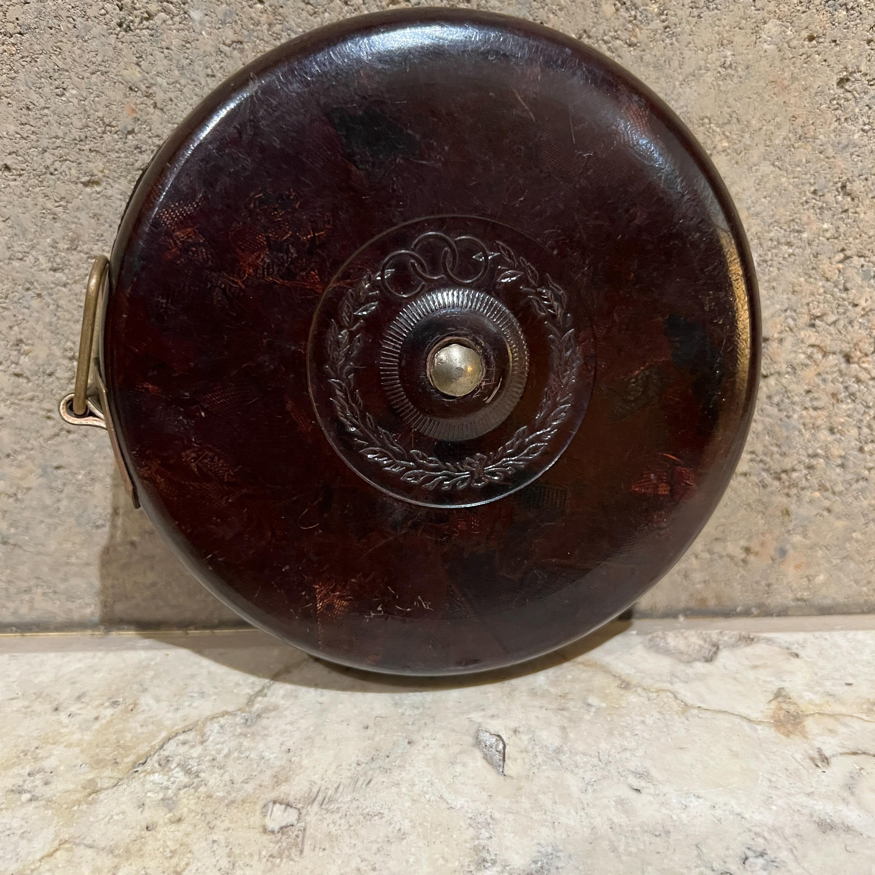 1950s Olympic Tape Measure Peoples Republic of China In Good Condition For Sale In Chula Vista, CA