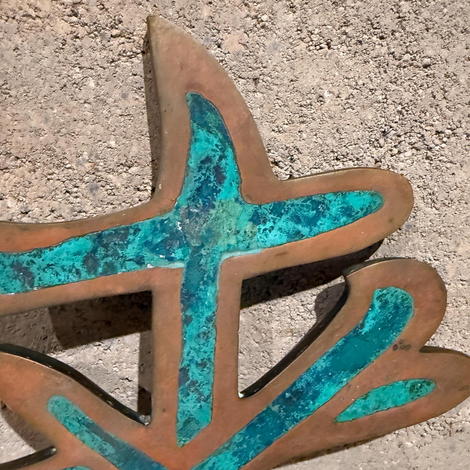 1950 Pepe Mendoza Scultura di lettere cinesi in ottone e malachite Messico in vendita 5