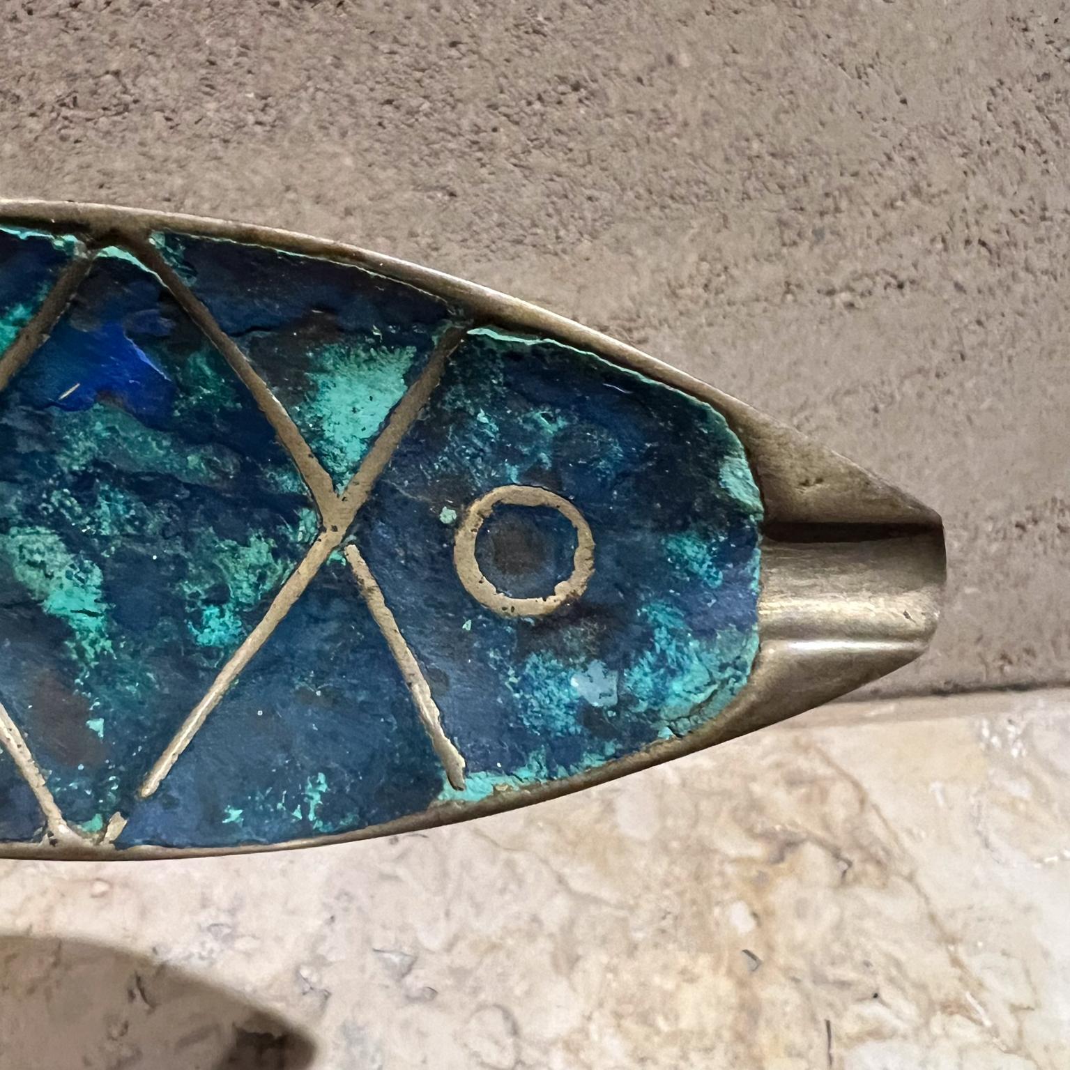 1950s Pepe Mendoza Fish Ashtray Malachite Brass In Good Condition In Chula Vista, CA