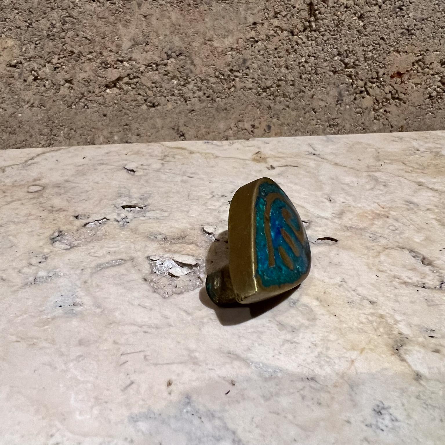 Mid-Century Modern 1950s Pepe Mendoza Malachite Brass Single Teardrop Pull Knob Mexican Modernism For Sale