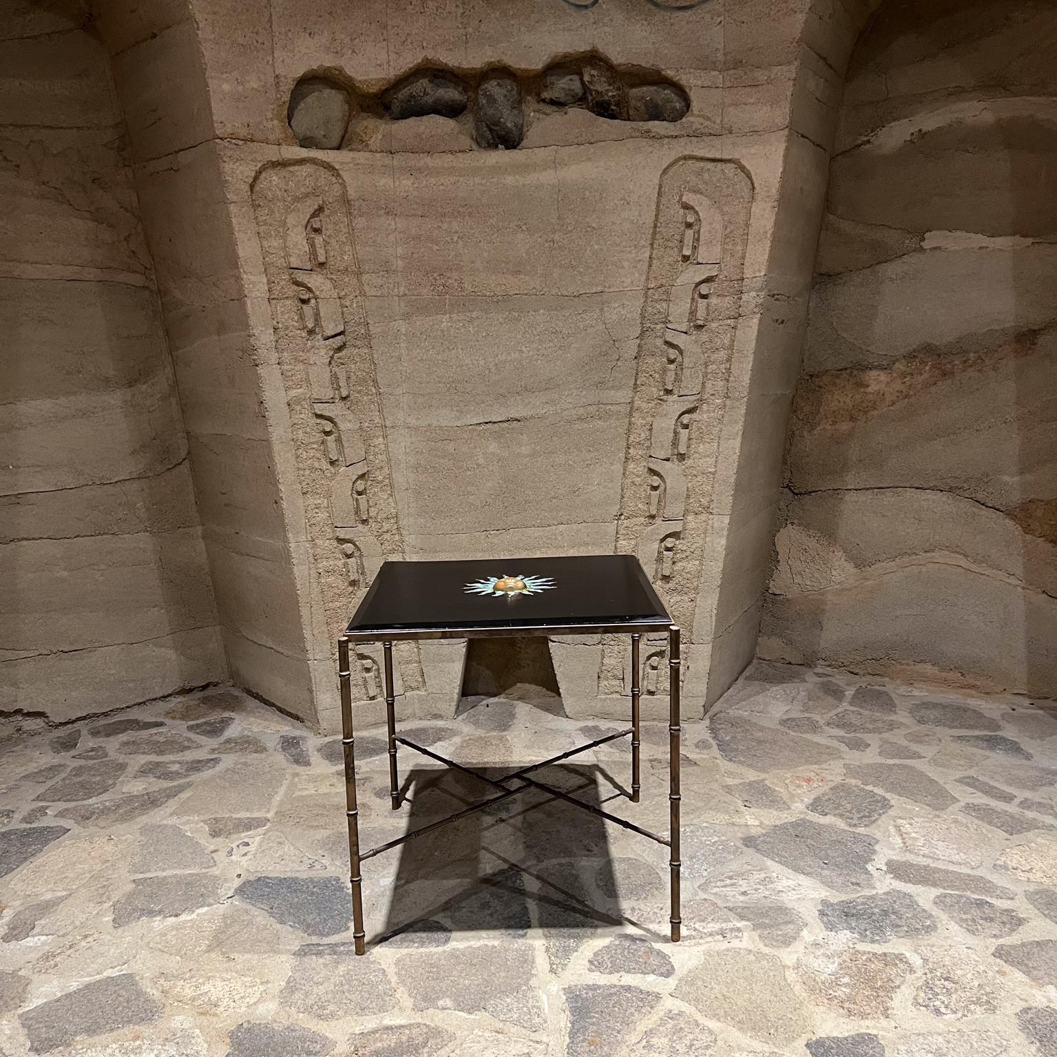 Quadratischer Tisch aus Messing mit Malachit-Sonnenskulptur aus Mexiko-Stadt, Pepe Mendoza, 1950er Jahre 8