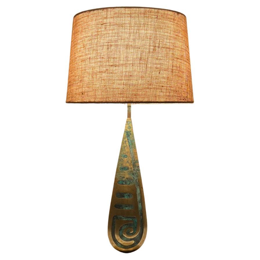 Table lamp
Single table by Pepe Mendoza, Mexico circa late 1950s. Bronze & Malachite. Mayan Revival, Tear drop design.
Tested and working. New electric cord new socket. No shade. 
With vintage patina original vintage condition unrestored.
Please