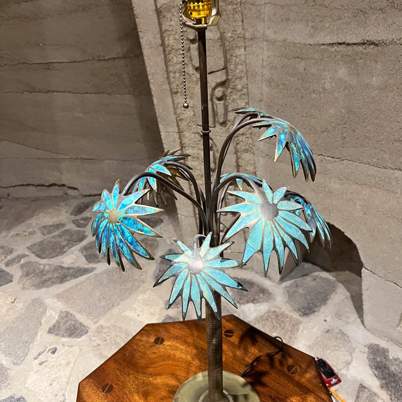 1950 Pepe Mendoza Lampada da Tavolo Albero di Palma Bronzo Malachite Messico in vendita 3