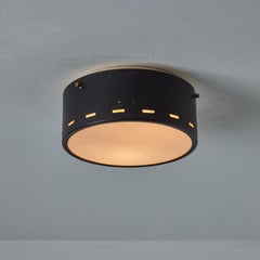 Lámpara de techo de metal perforado y cristal de los años 50, de Bruno Gatta para Stilnovo