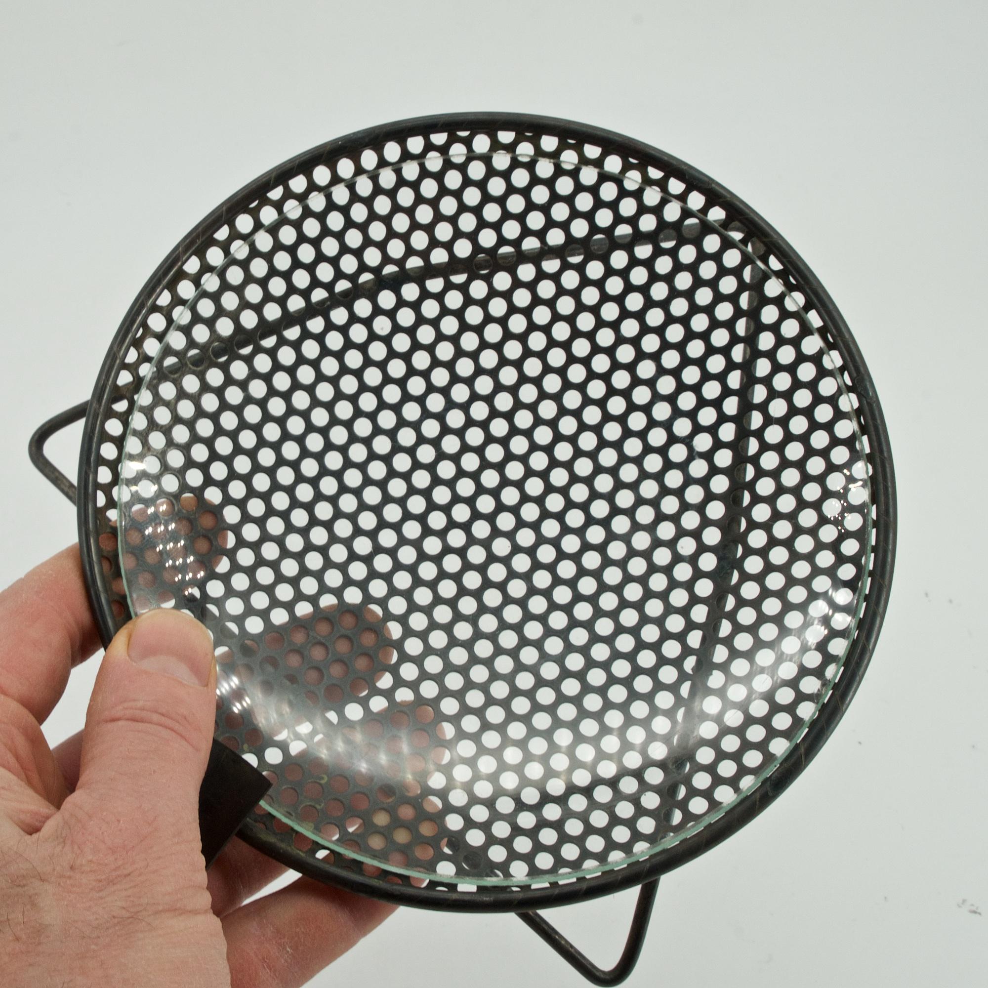 1950s Perforated Metal Atomic Dish Ashtray Nº S30 by Richard Galef Ravenware For Sale 2