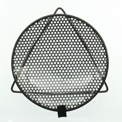 Cenicero de metal perforado de los años 50 Nº S30 de Richard Galef Ravenware