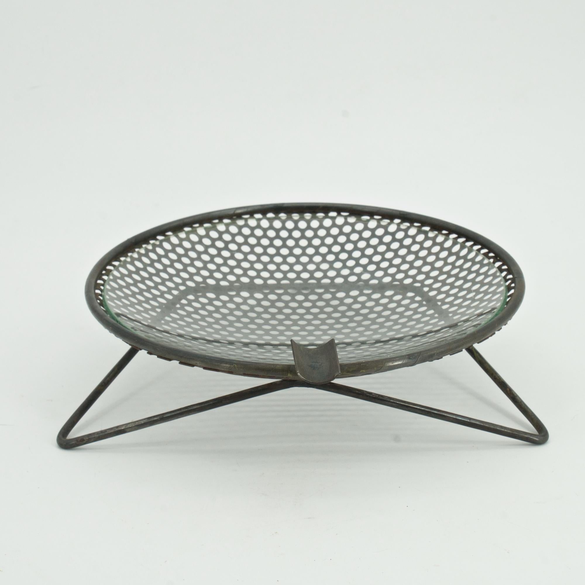 Mid-Century Modern 1950s Perforated Metal Atomic Dish Ashtray Nº S30 by Richard Galef Ravenware For Sale
