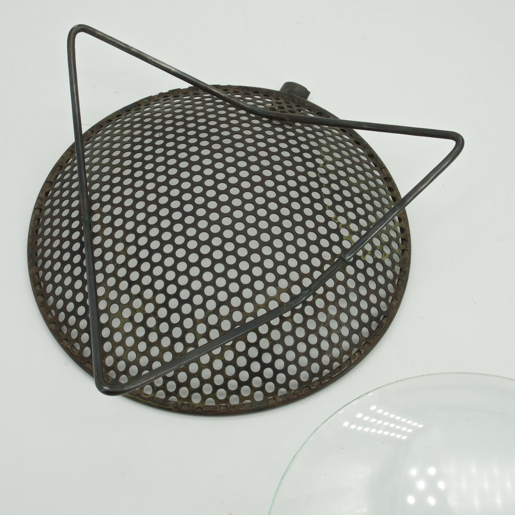 1950s Perforated Metal Atomic Dish Ashtray Nº S30 by Richard Galef Ravenware For Sale 1