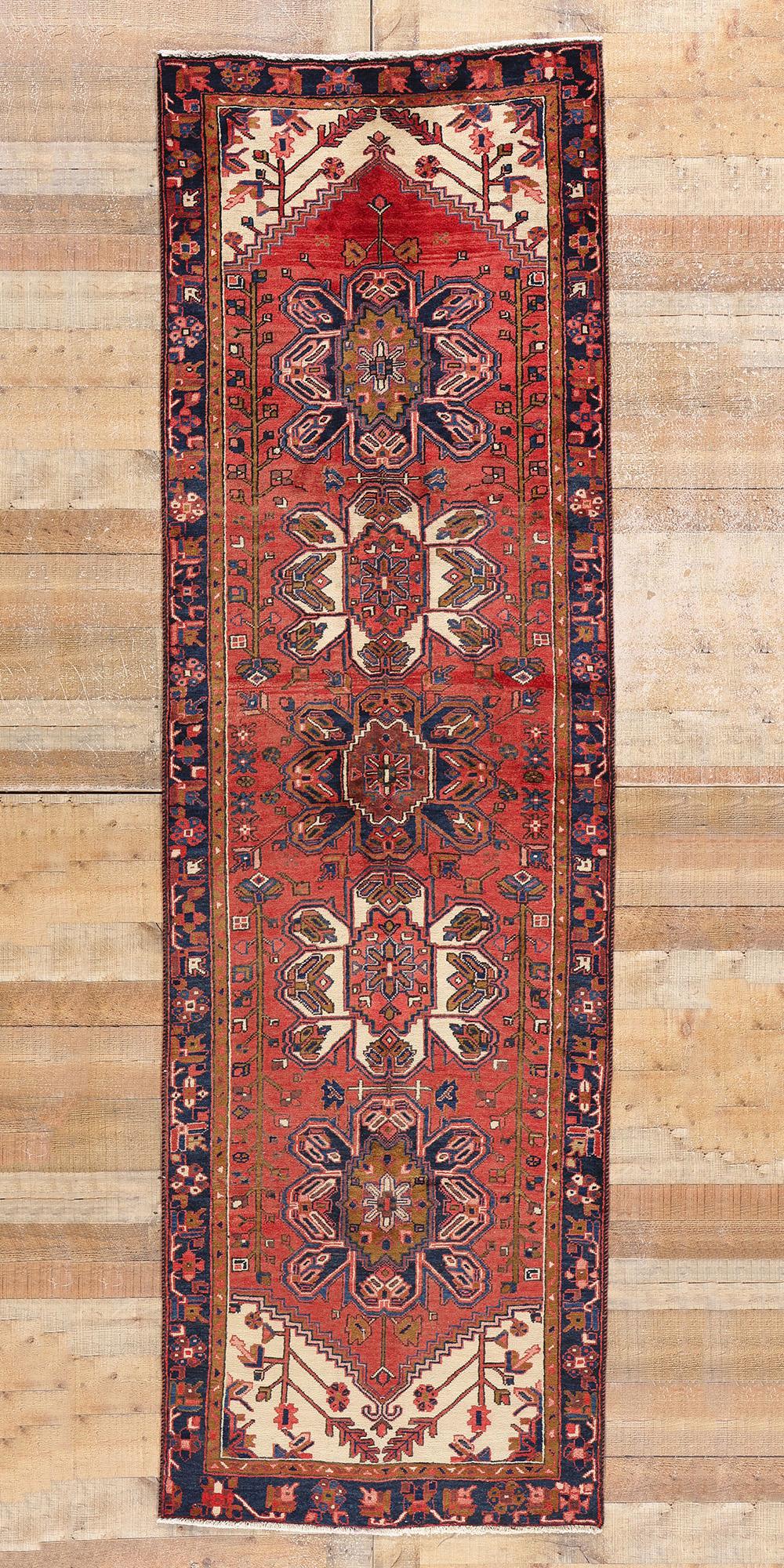 Persischer Heriz-Teppichläufer aus den 1950er Jahren im Angebot 2