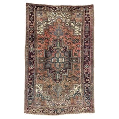 Alfombra persa Heriz de 1950 de estilo tradicional