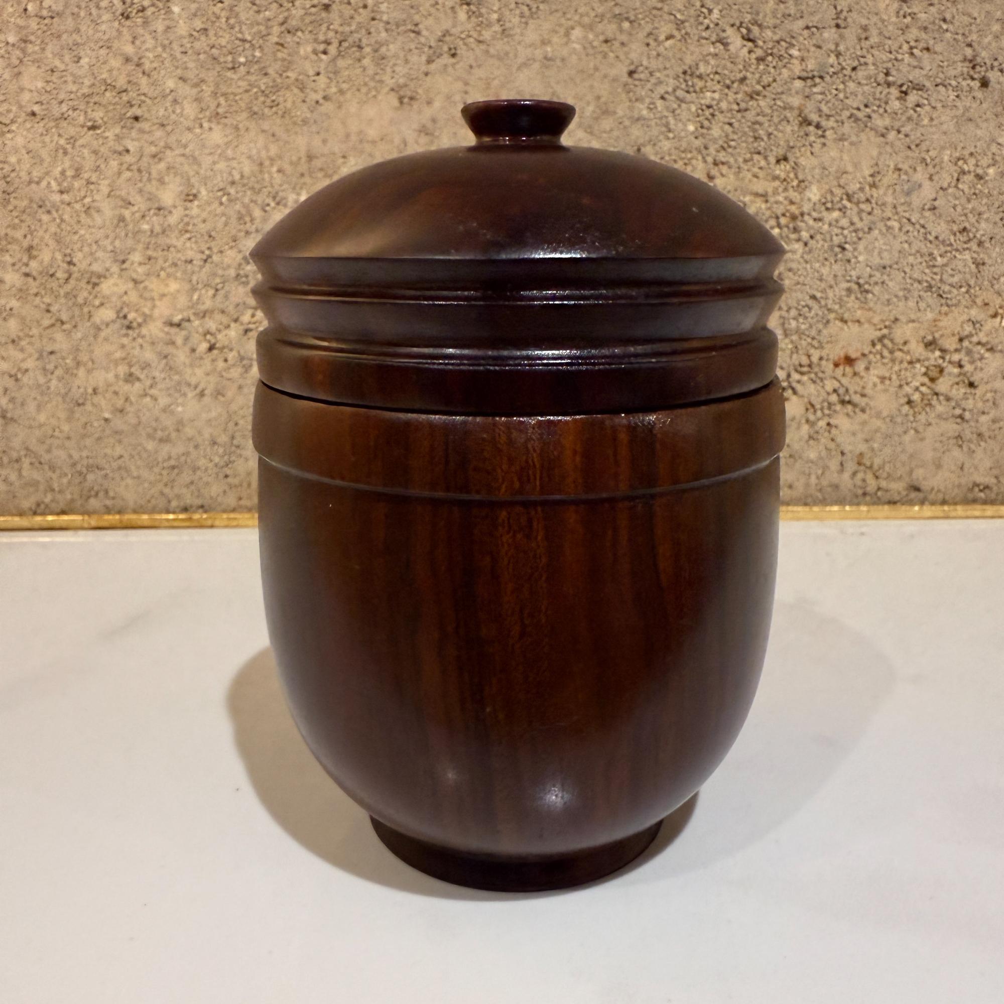 Vaso con coperchio in legno di palissandro Petite del 1950 in vendita