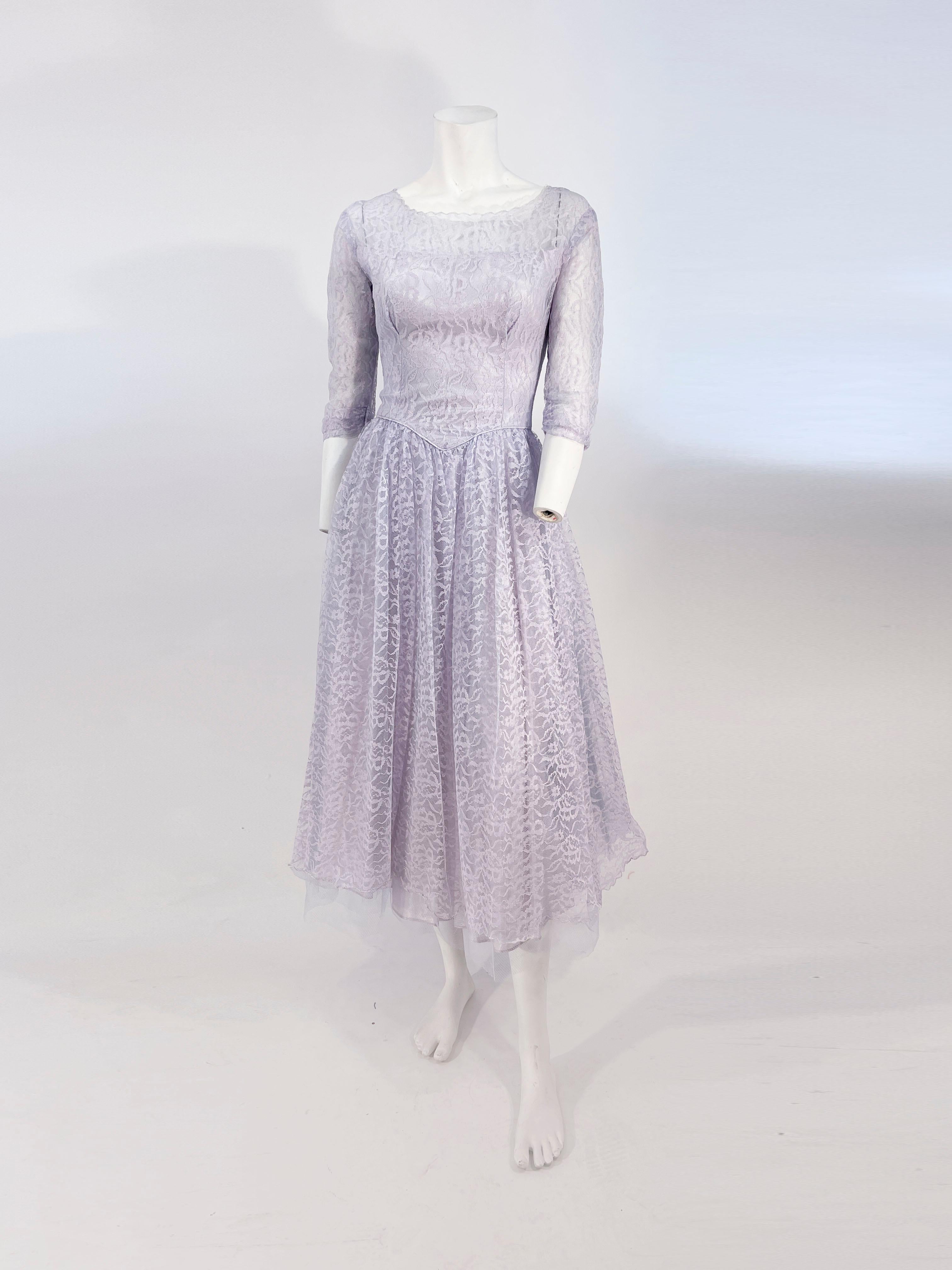 1950s Pewter Lace Dress For Sale 3